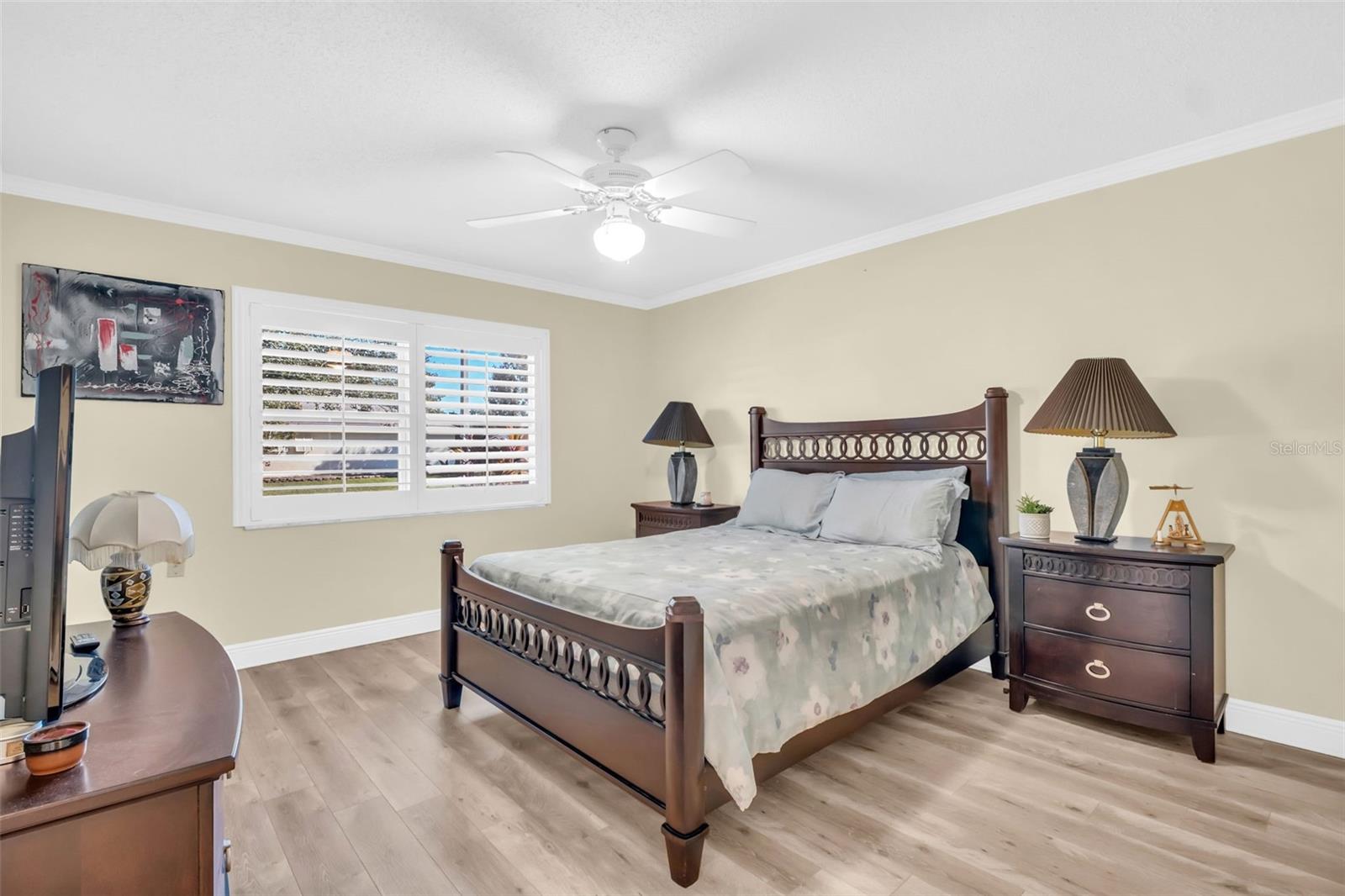 The 2nd bedroom is spacious also - approximately 13'x14'.