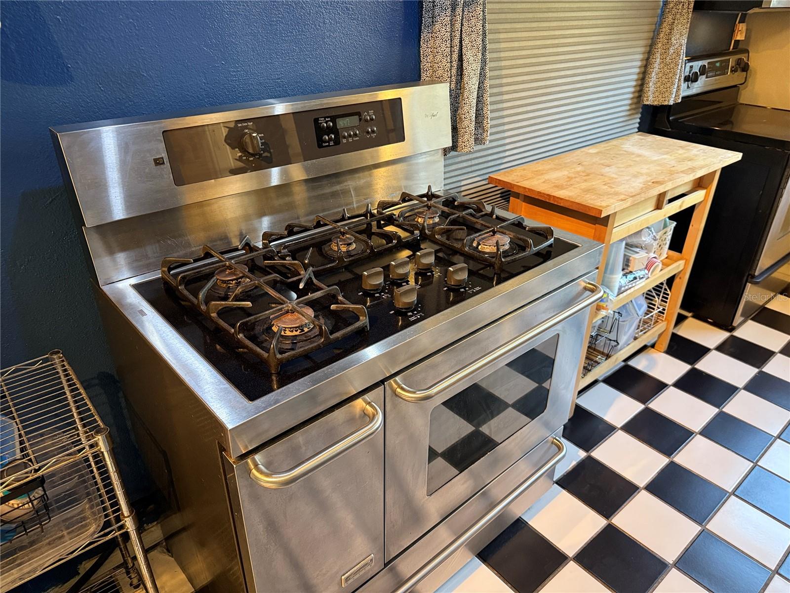 5 burner gas stove