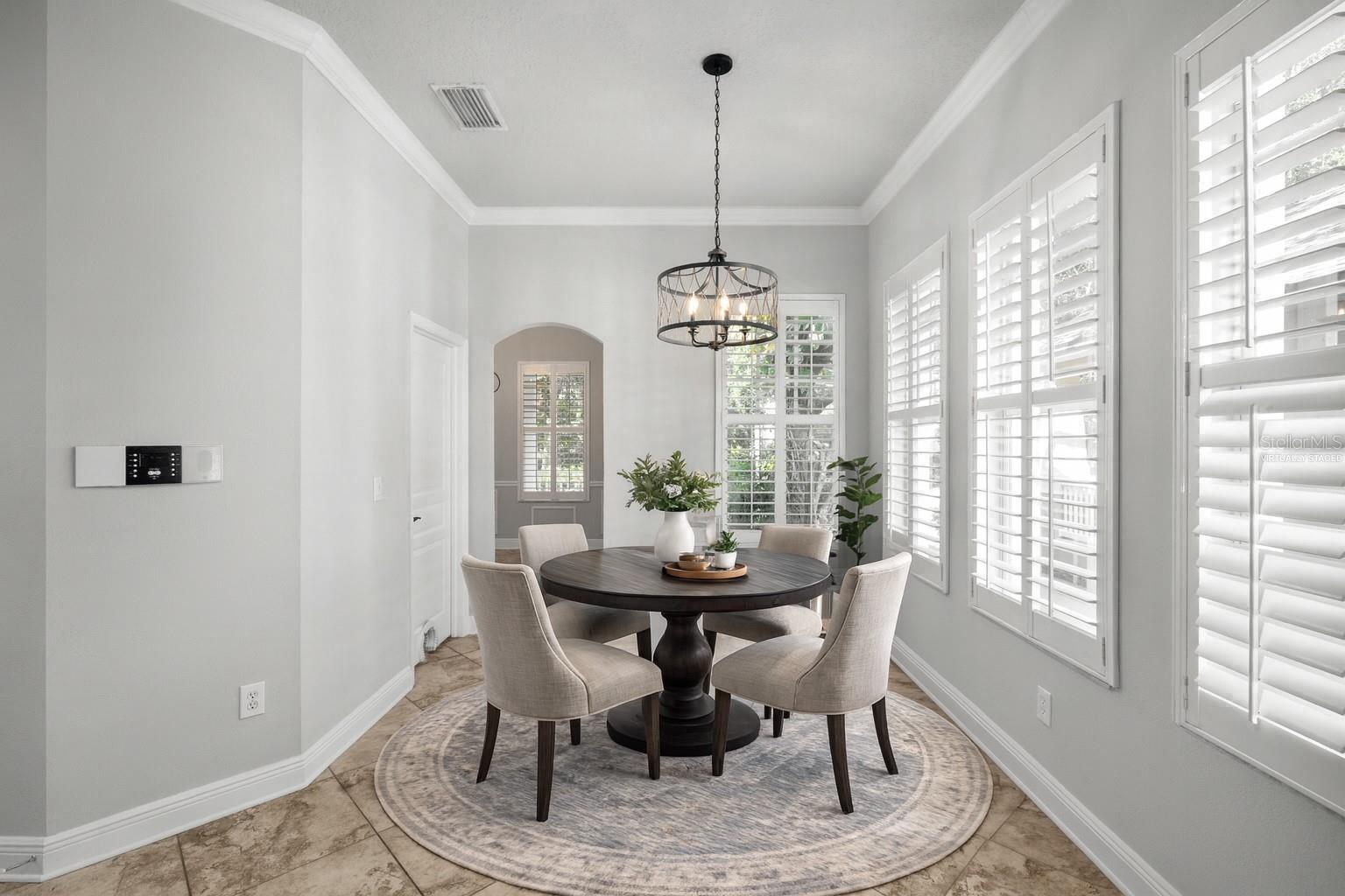 Breakfast Nook - Virtually Staged