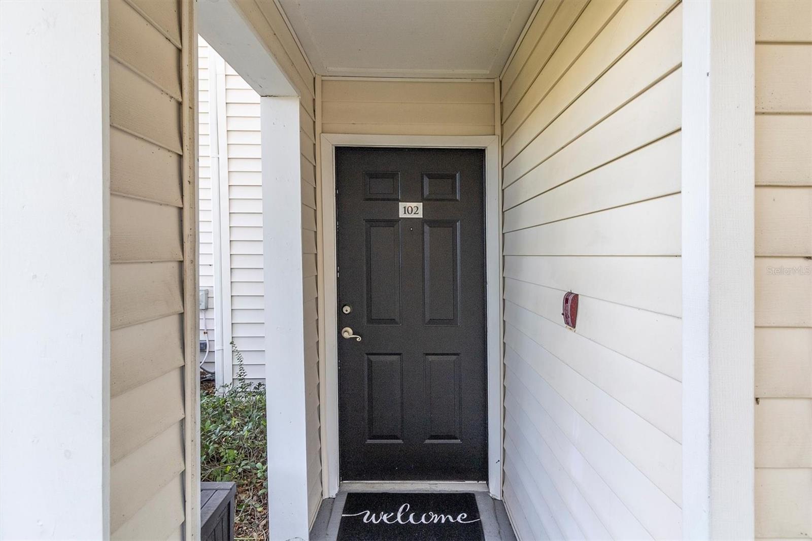 Beautiful Private entryway!