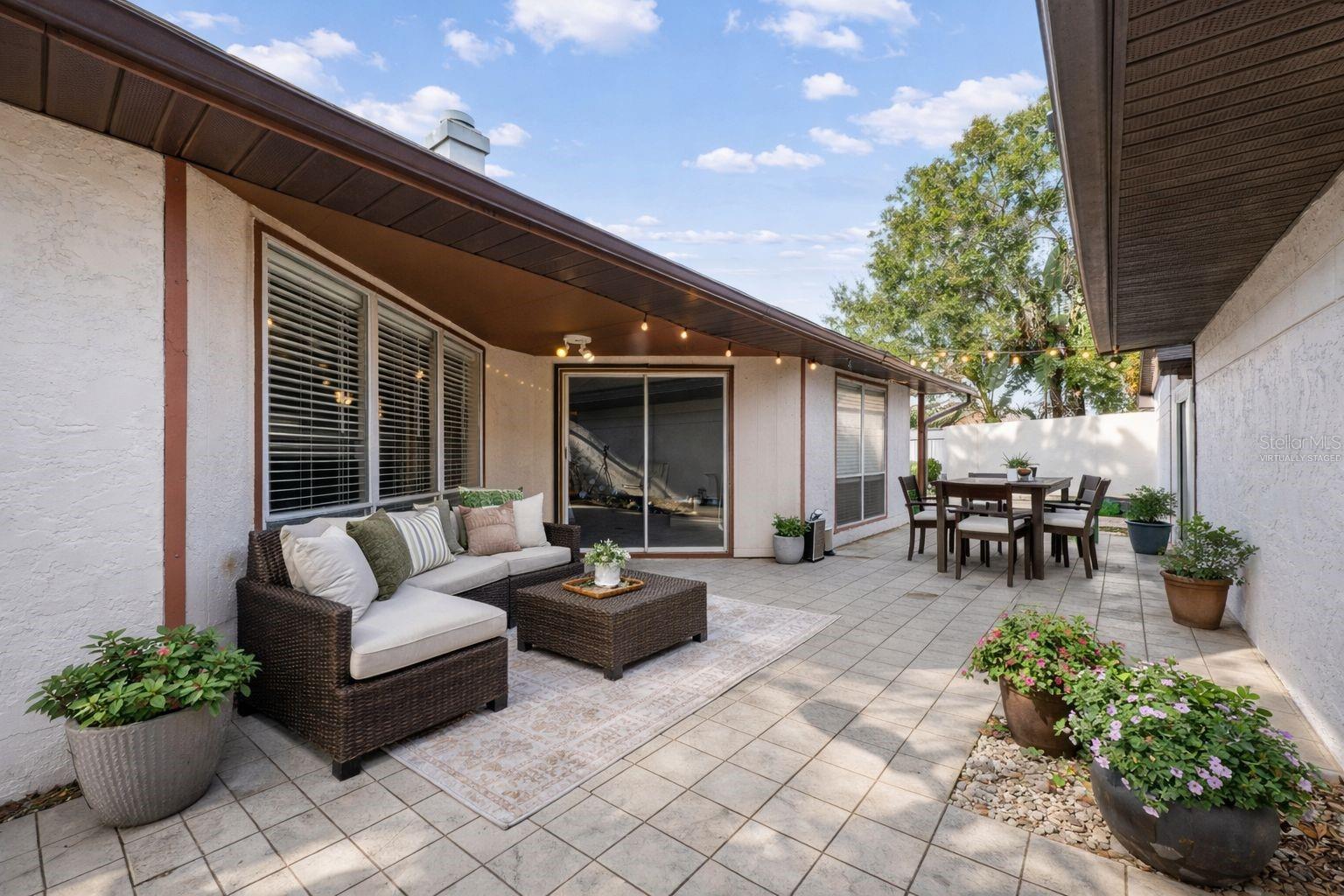 Virtually staged - Private Patio