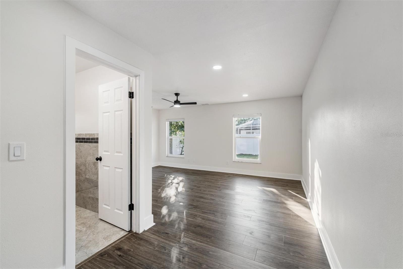 Primary Bedroom with en-suite bathroom