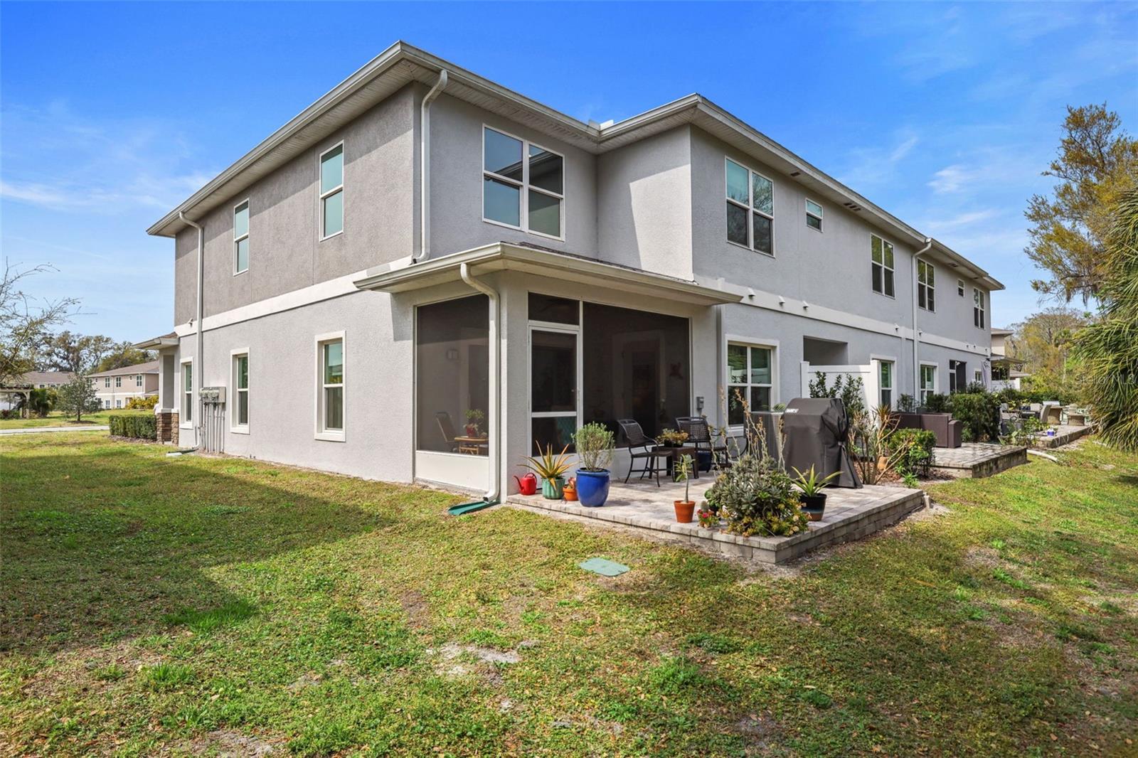 End unit from the back