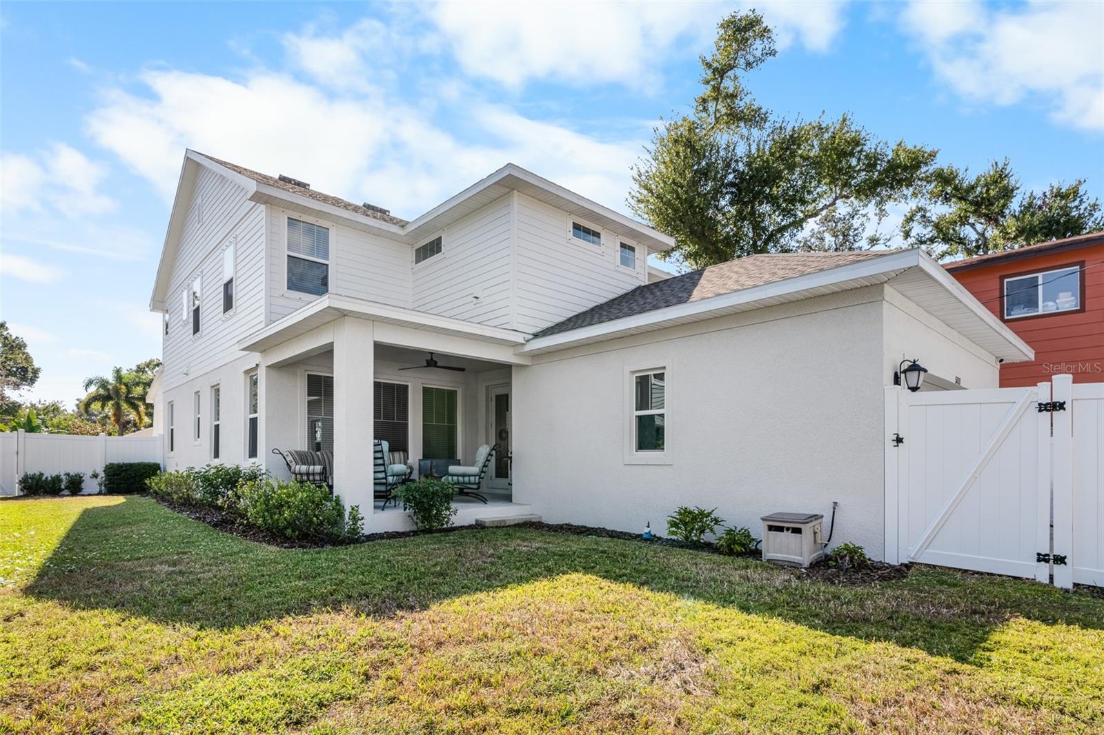 Spacious side yard that is large enough to add a pool!