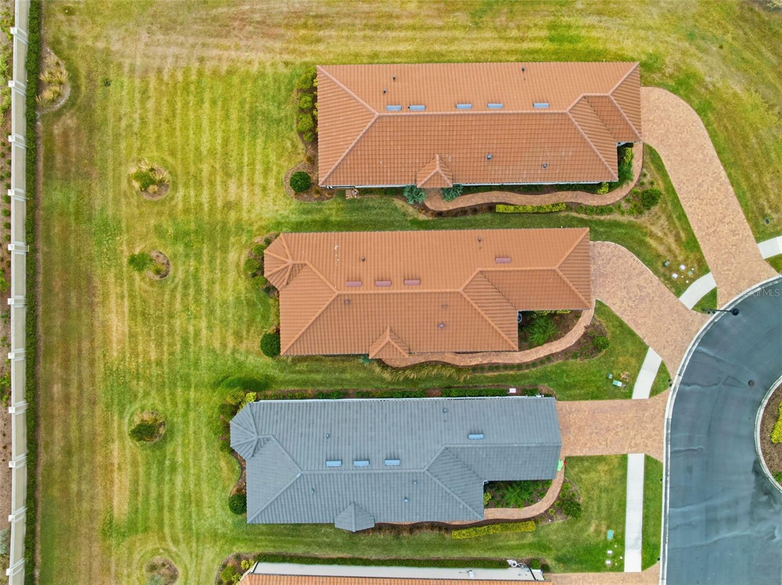Overhead view (middle house is subject property)