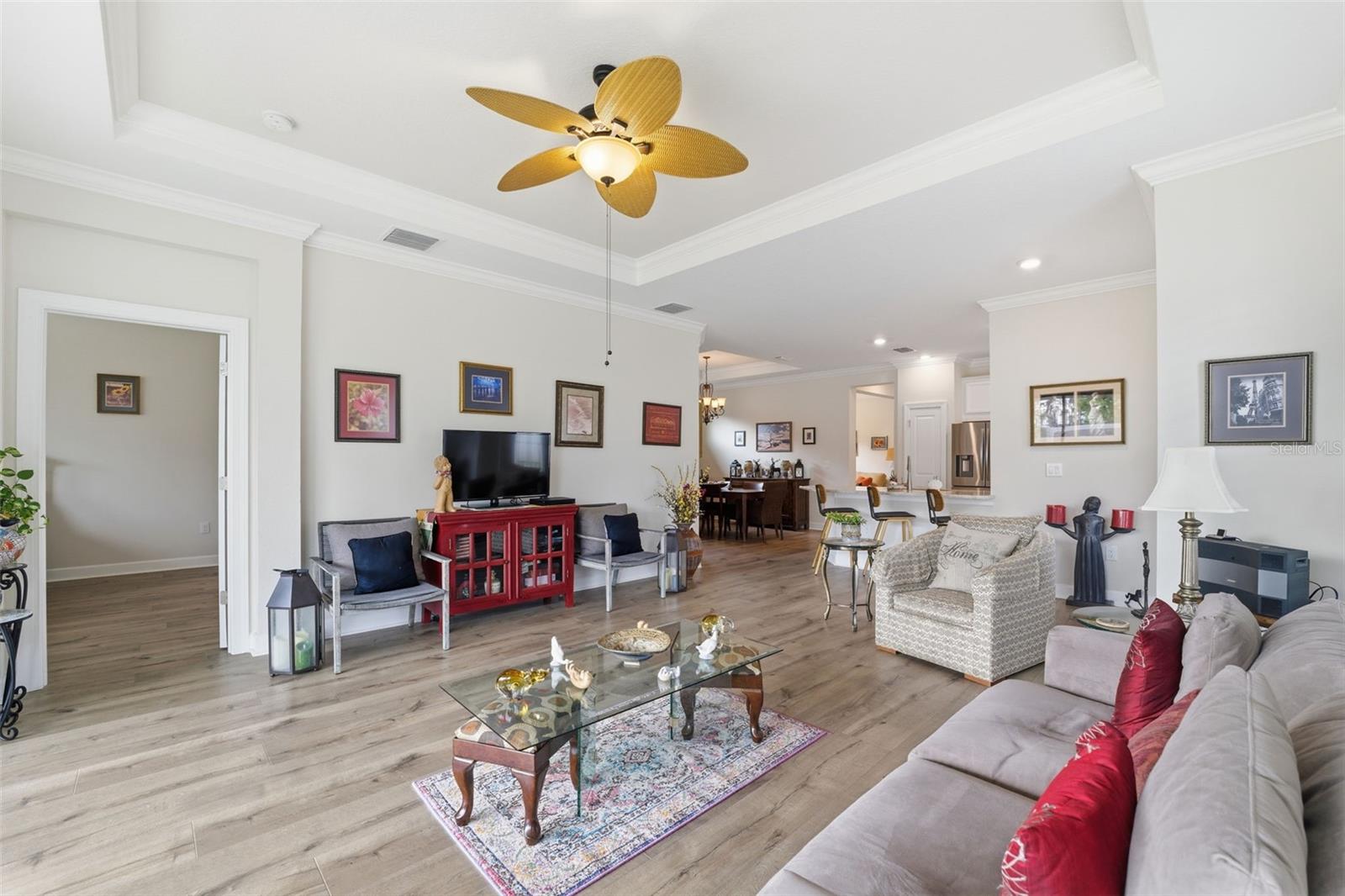 Living room (angled) 3