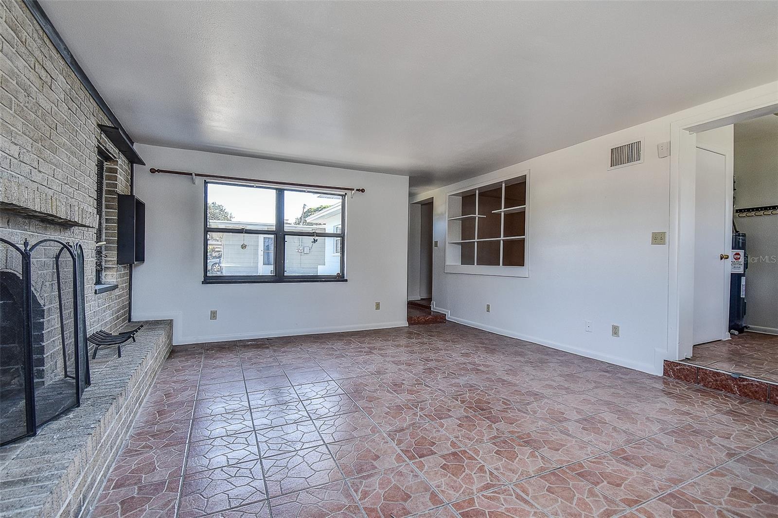 Family Room w/ Fireplace