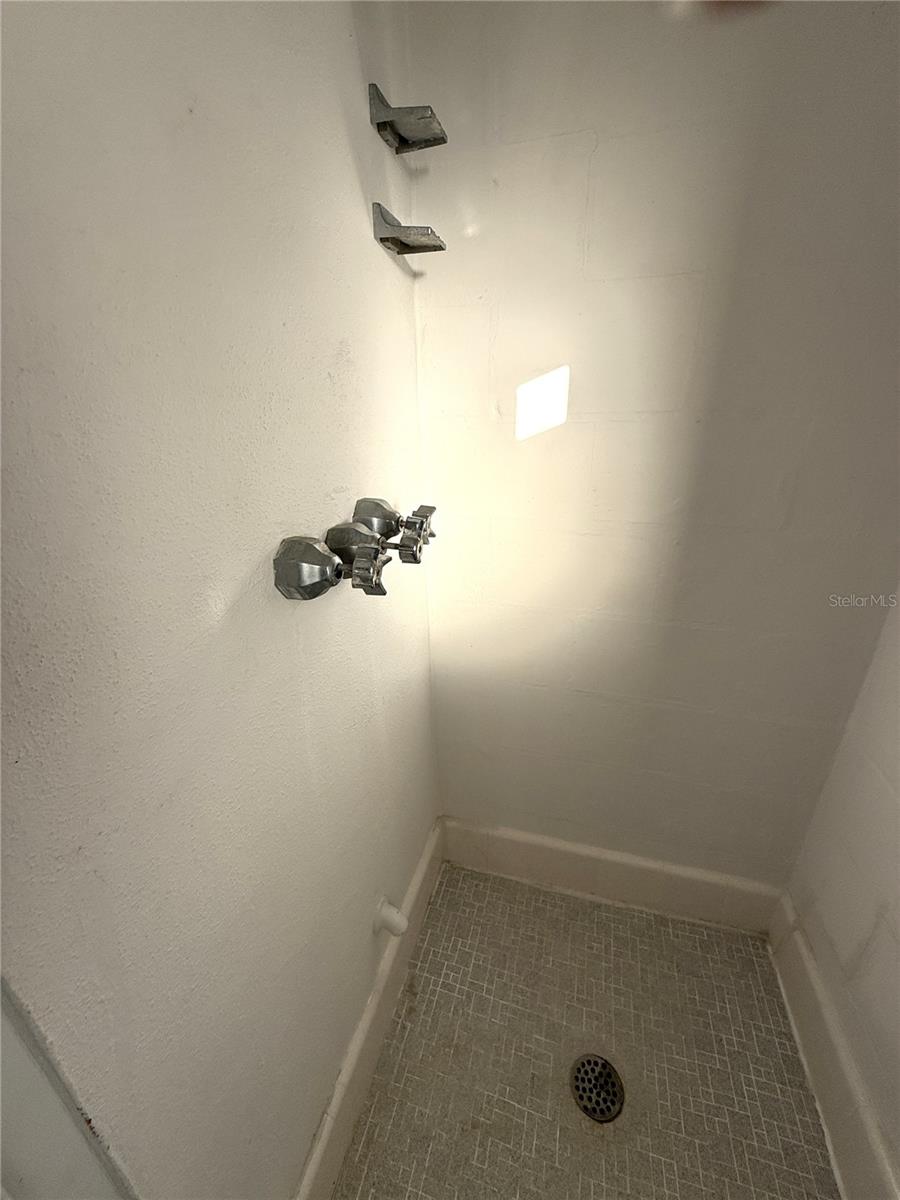 shower in garage 1/2 bath.