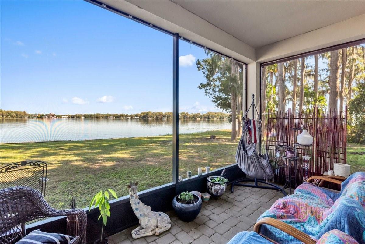 Fully screened lanai