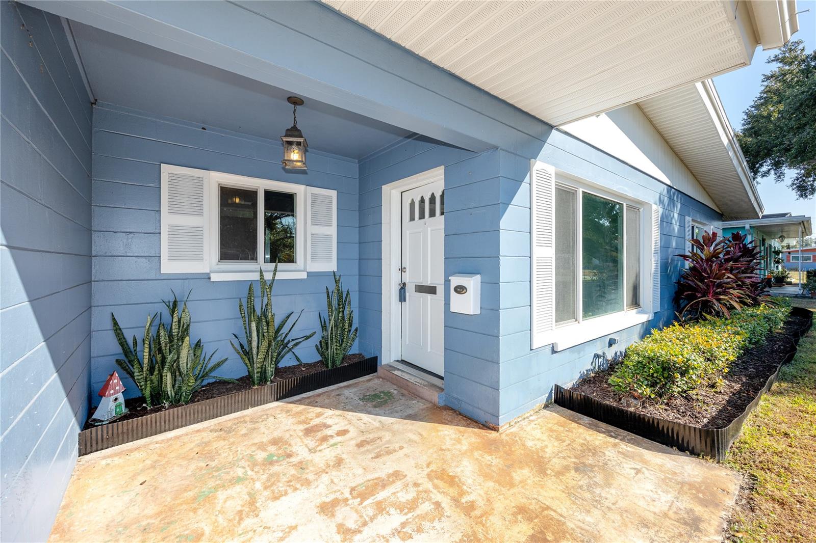 Nice covered entryway