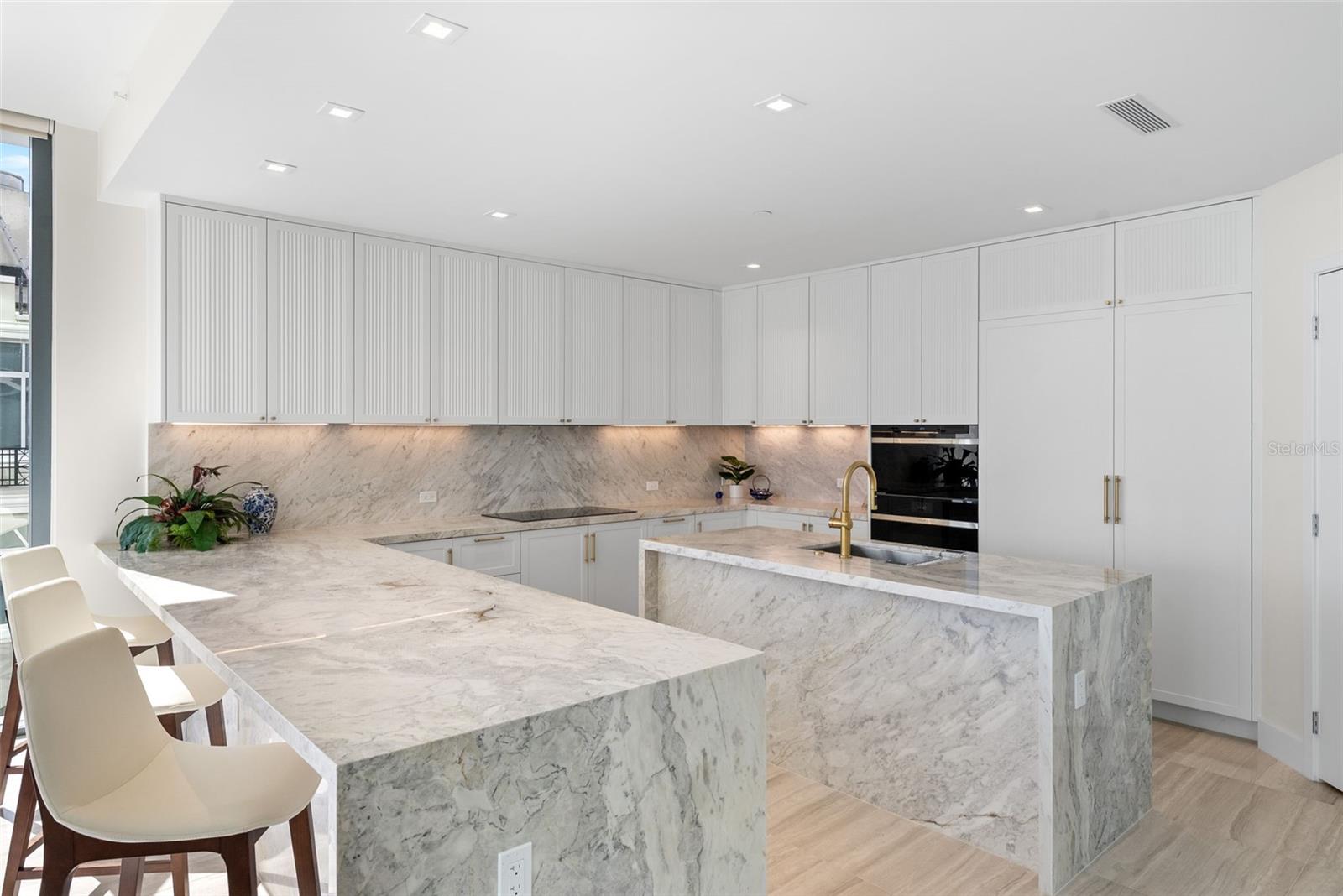 Gourmet Kitchen with Subzero and Wolfe Appliances