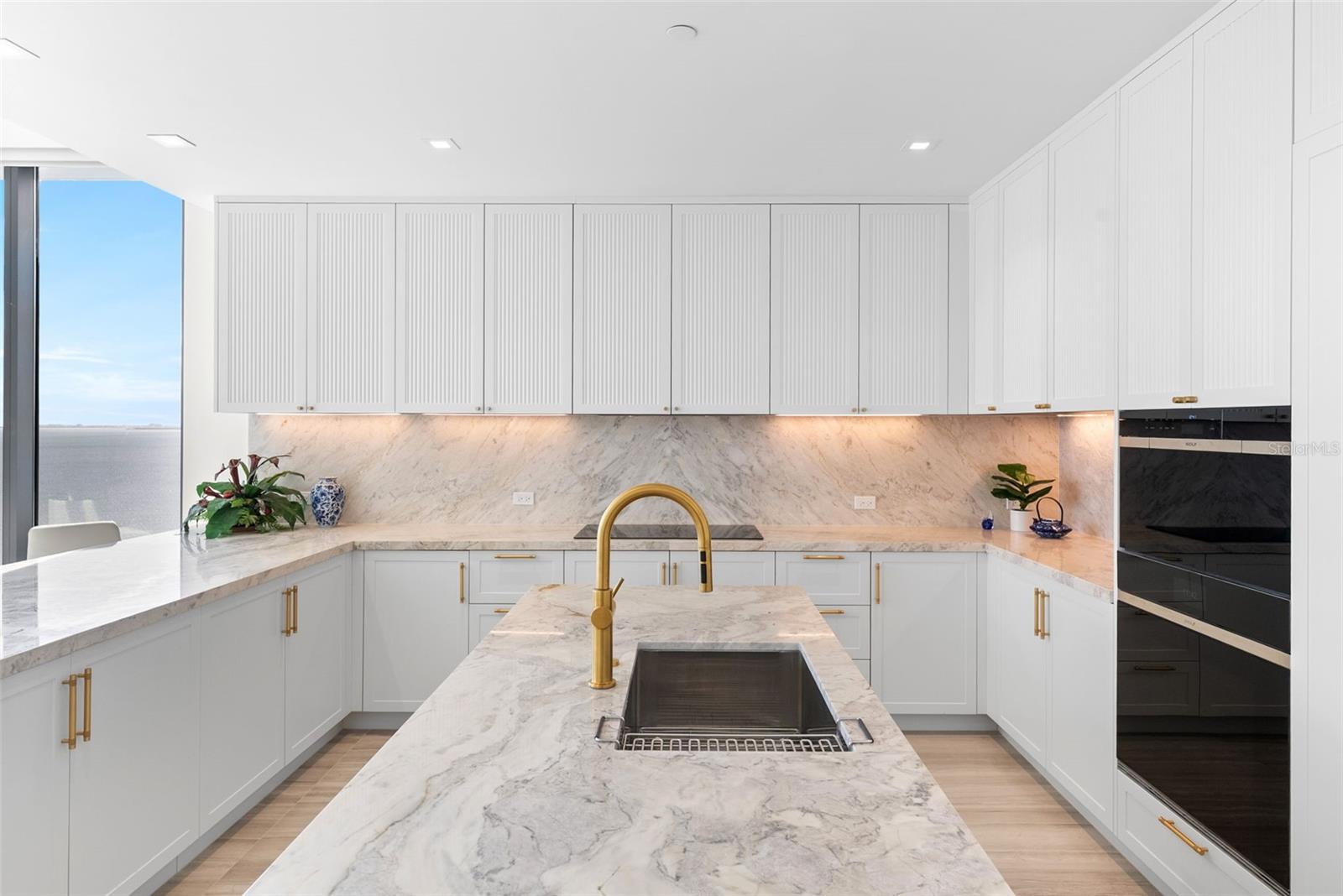 Gourmet Kitchen with Subzero and Wolfe