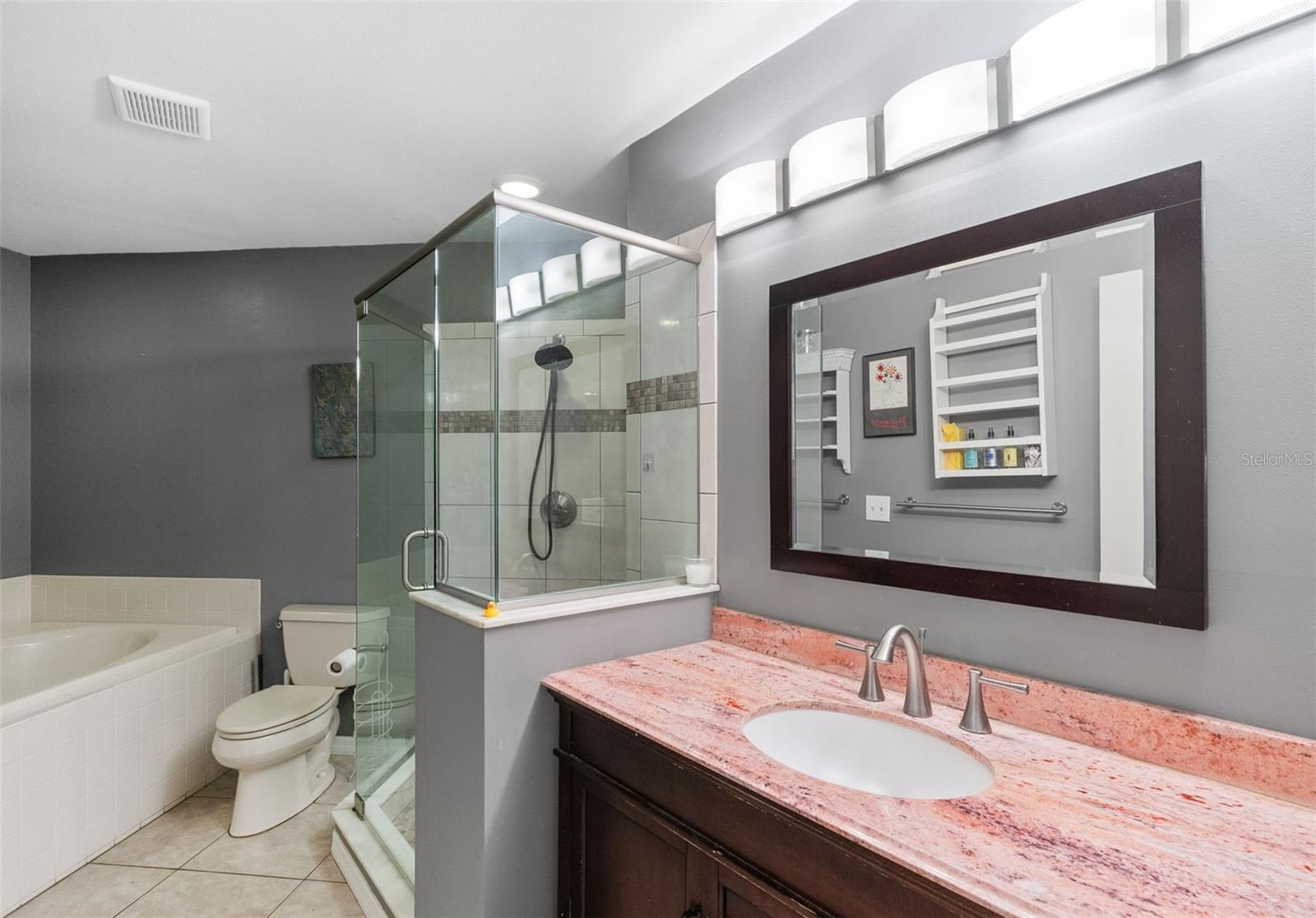 Large master bath with garden tub and walk-inshower!