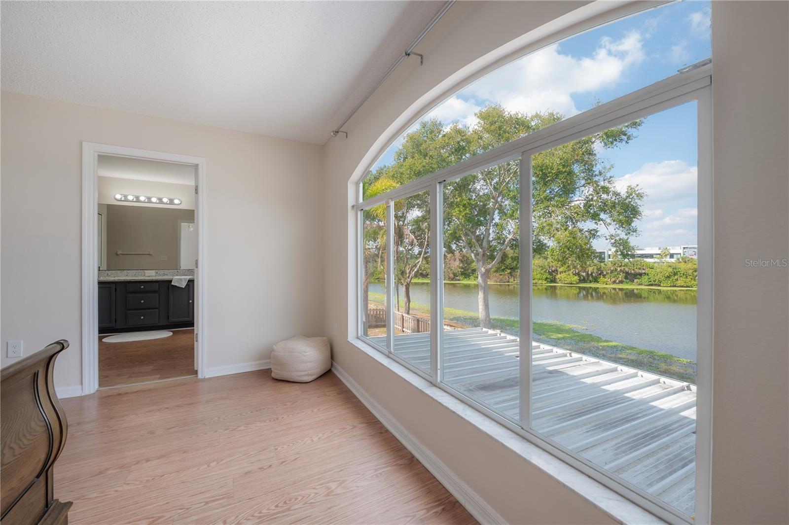 Upstairs primary bedroom