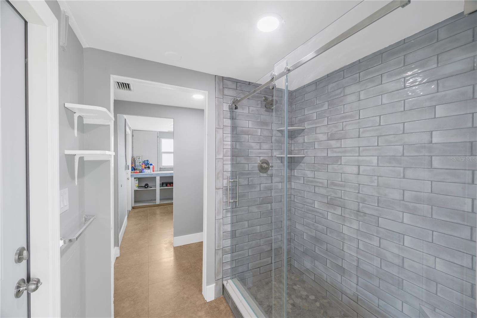 Shower in Bathroom #2