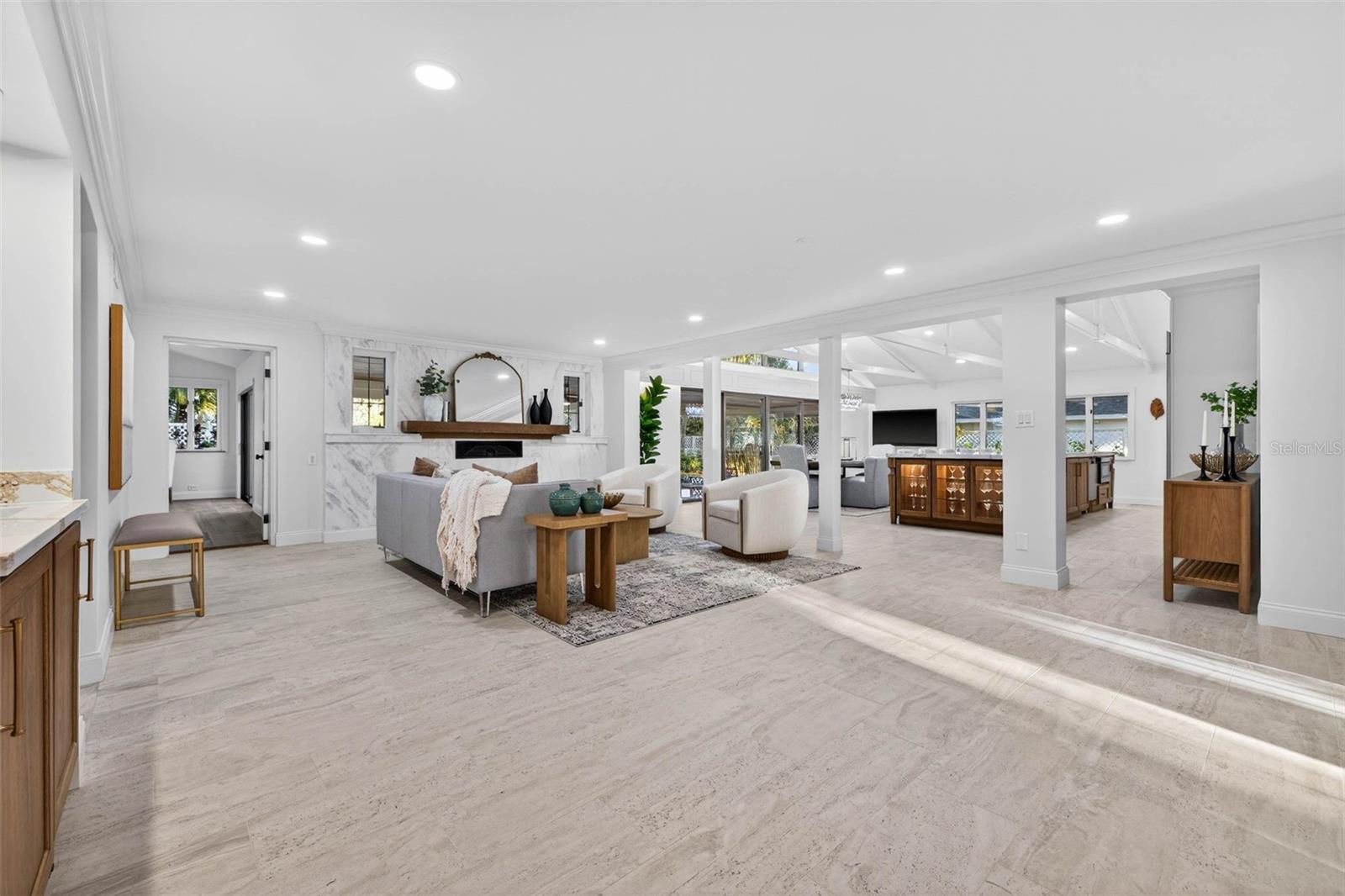 Family/Kitchen/Dining