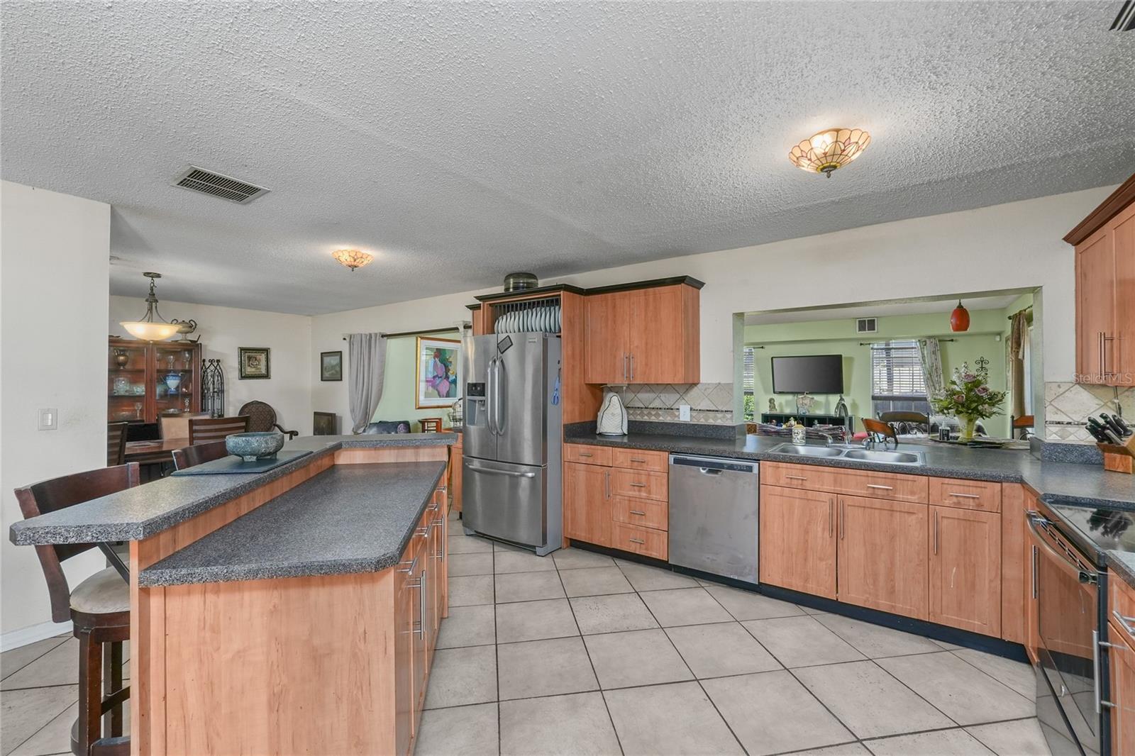 Spacious Kitchen with Large island