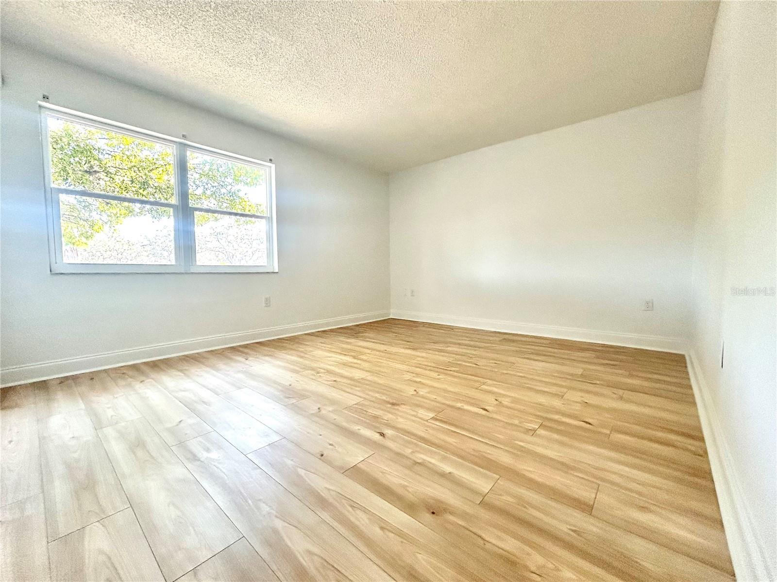 Large Bedroom