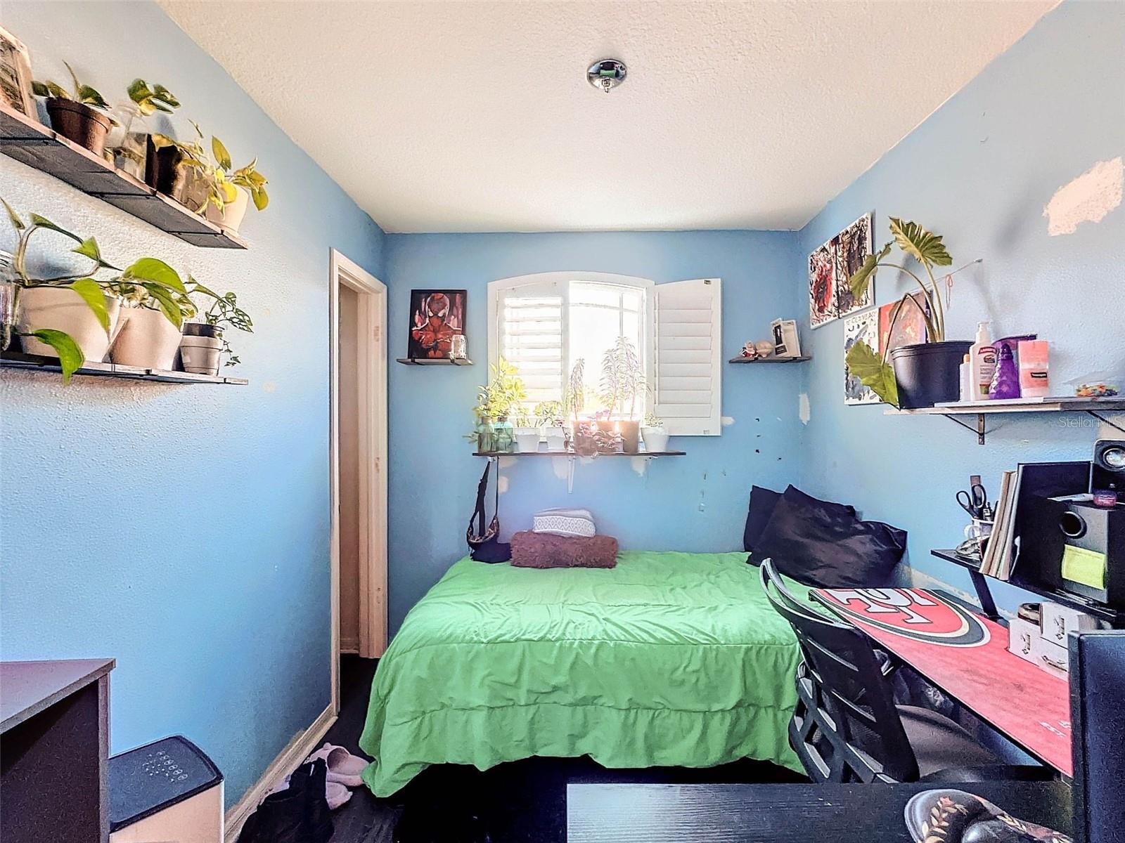 Flex Room that could be a nursery, office, reading nook. What's your vision?