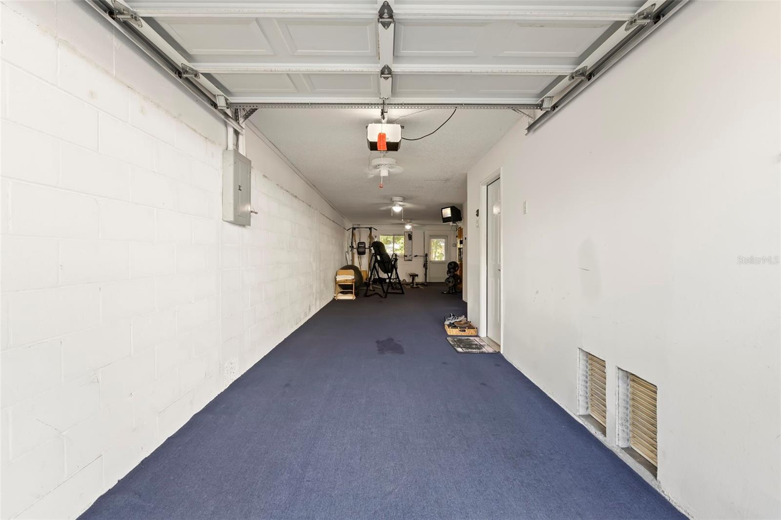 Over sized tandem garage