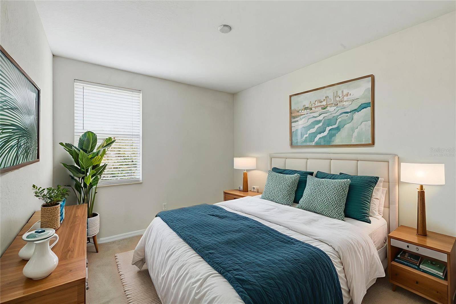 This photo has been Virtually Staged.