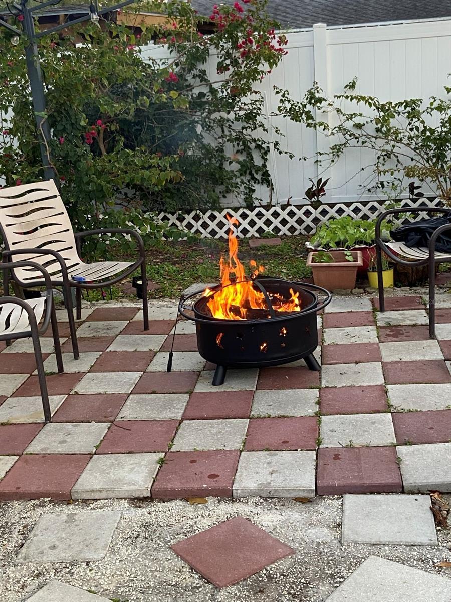 Firepit to enjoy
