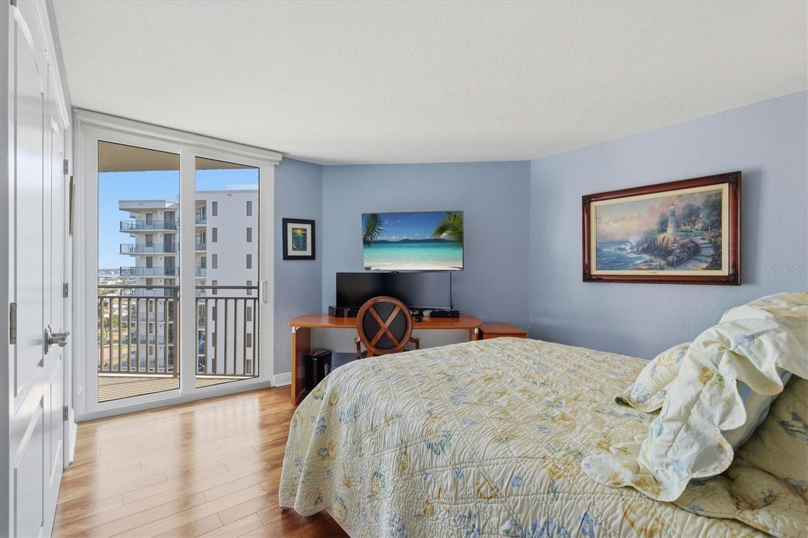 Guest room with Sunrise View!