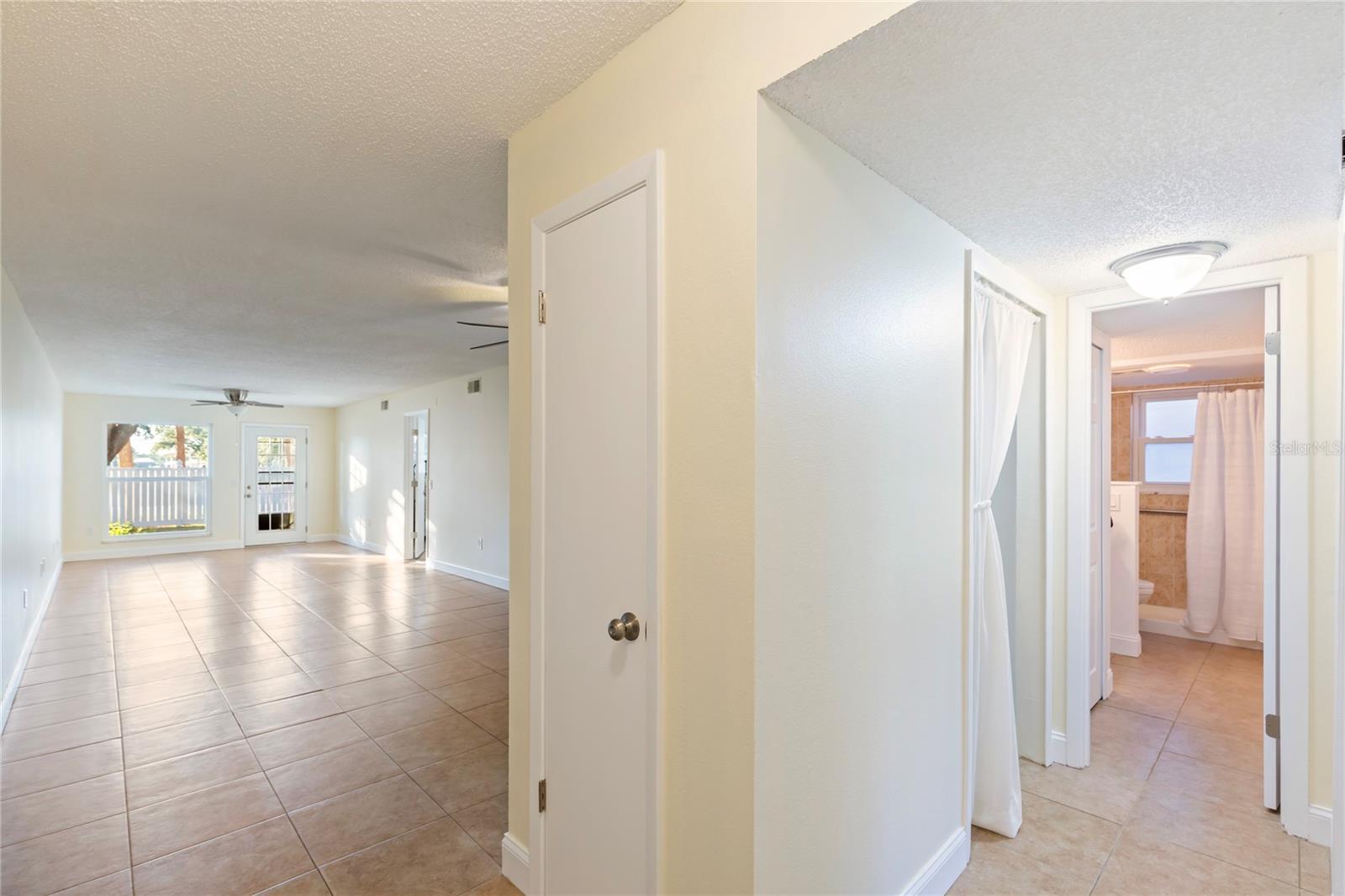 SPLIT FLOOR PLAN BEDROOM & BATH II