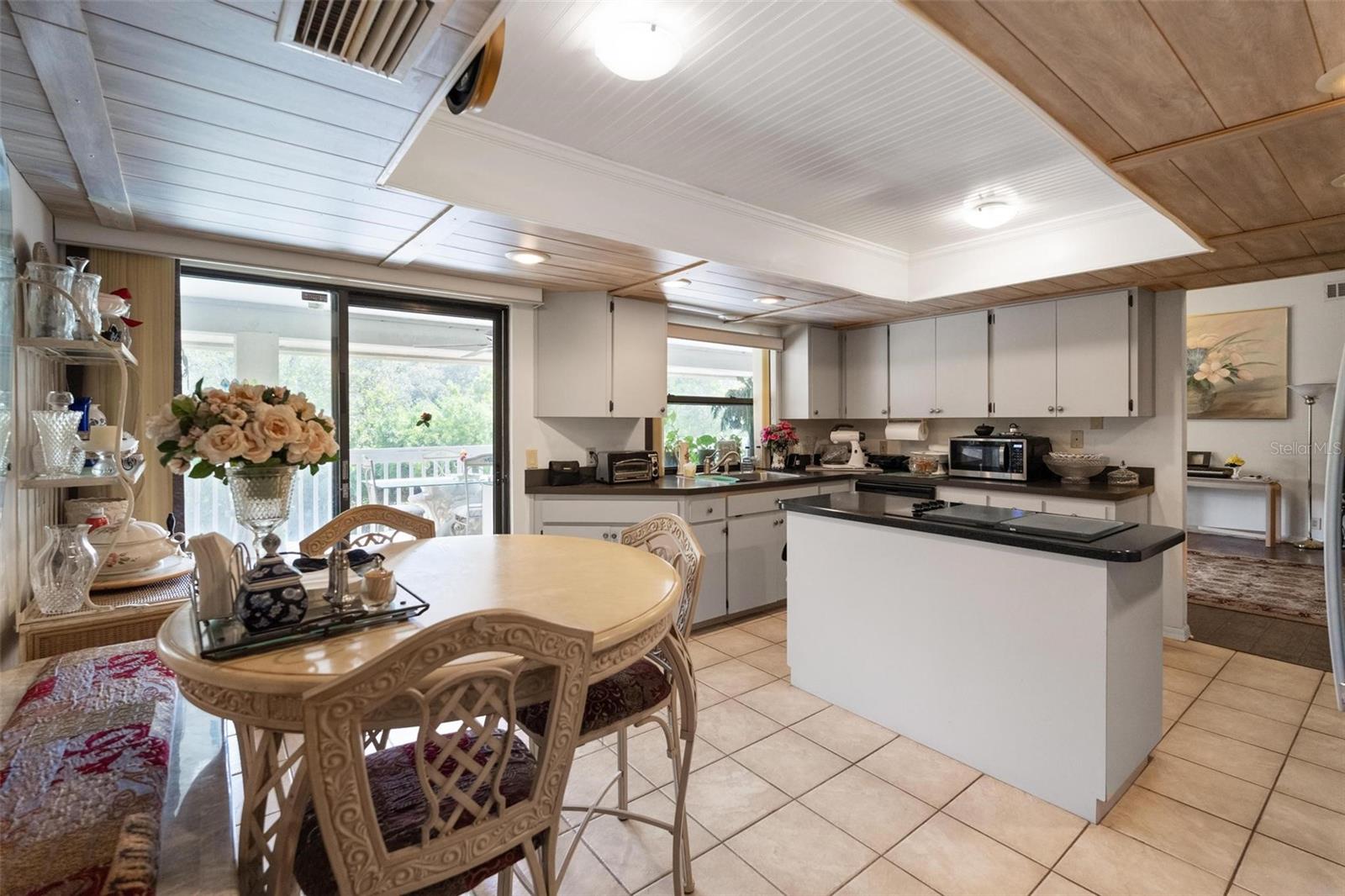 Spacious Kitchen with eat in space