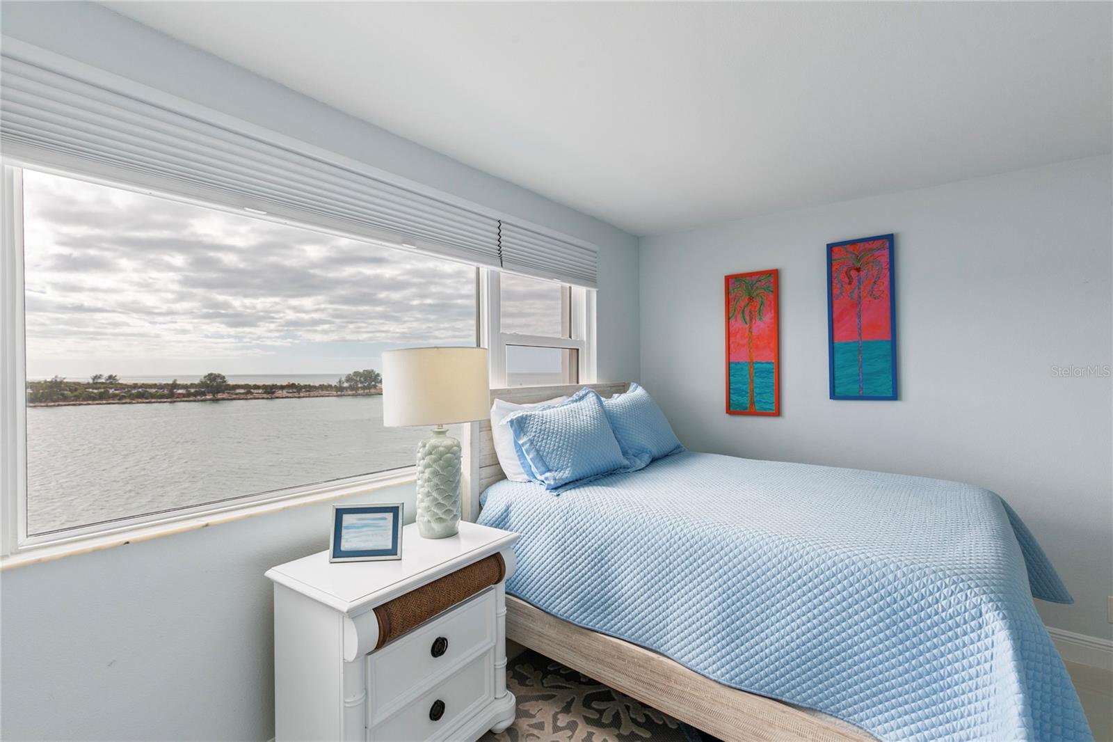 Magnificent full wall of windows in bedroom II