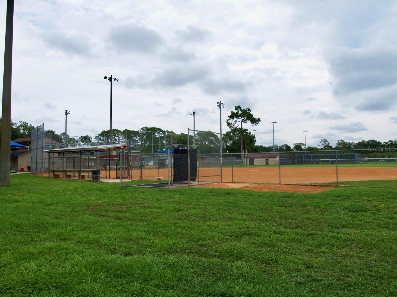3 base ball diamonds