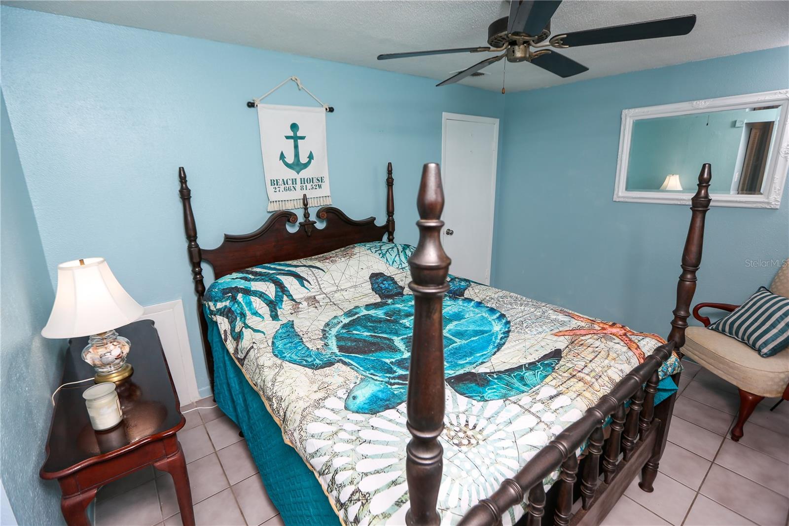 Primary Bed with king size bed