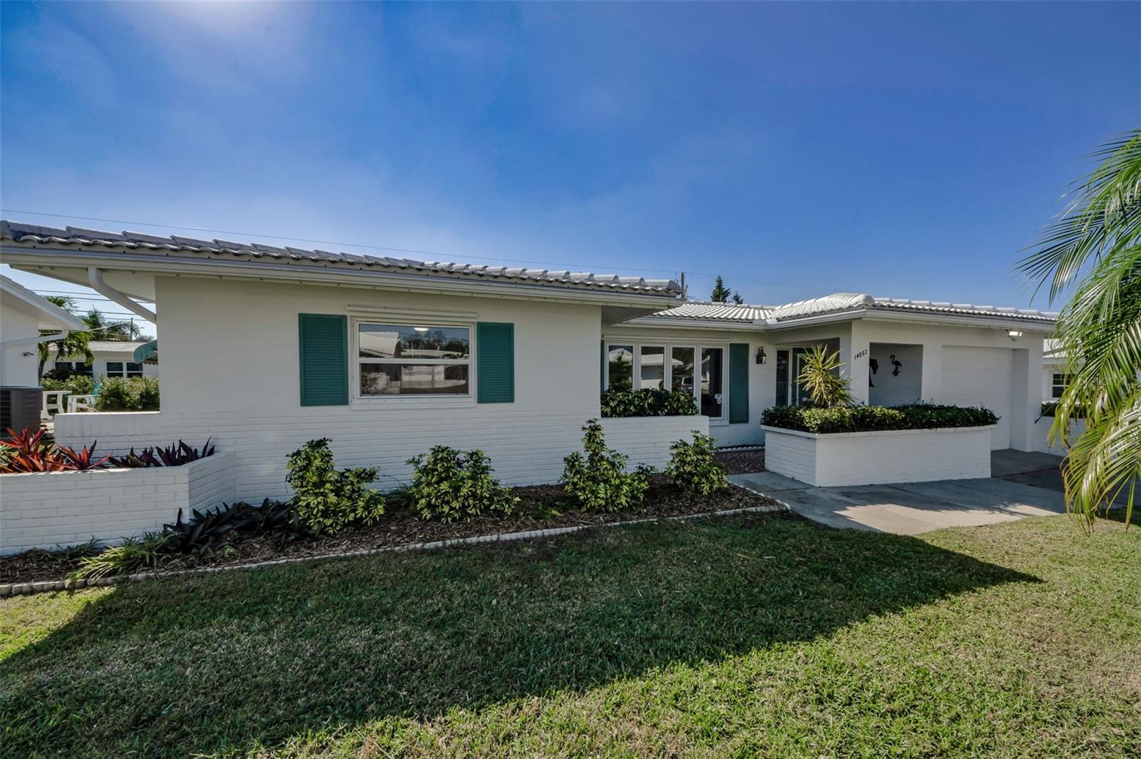 14052 89th Ave. in Tamarac by the Gulf