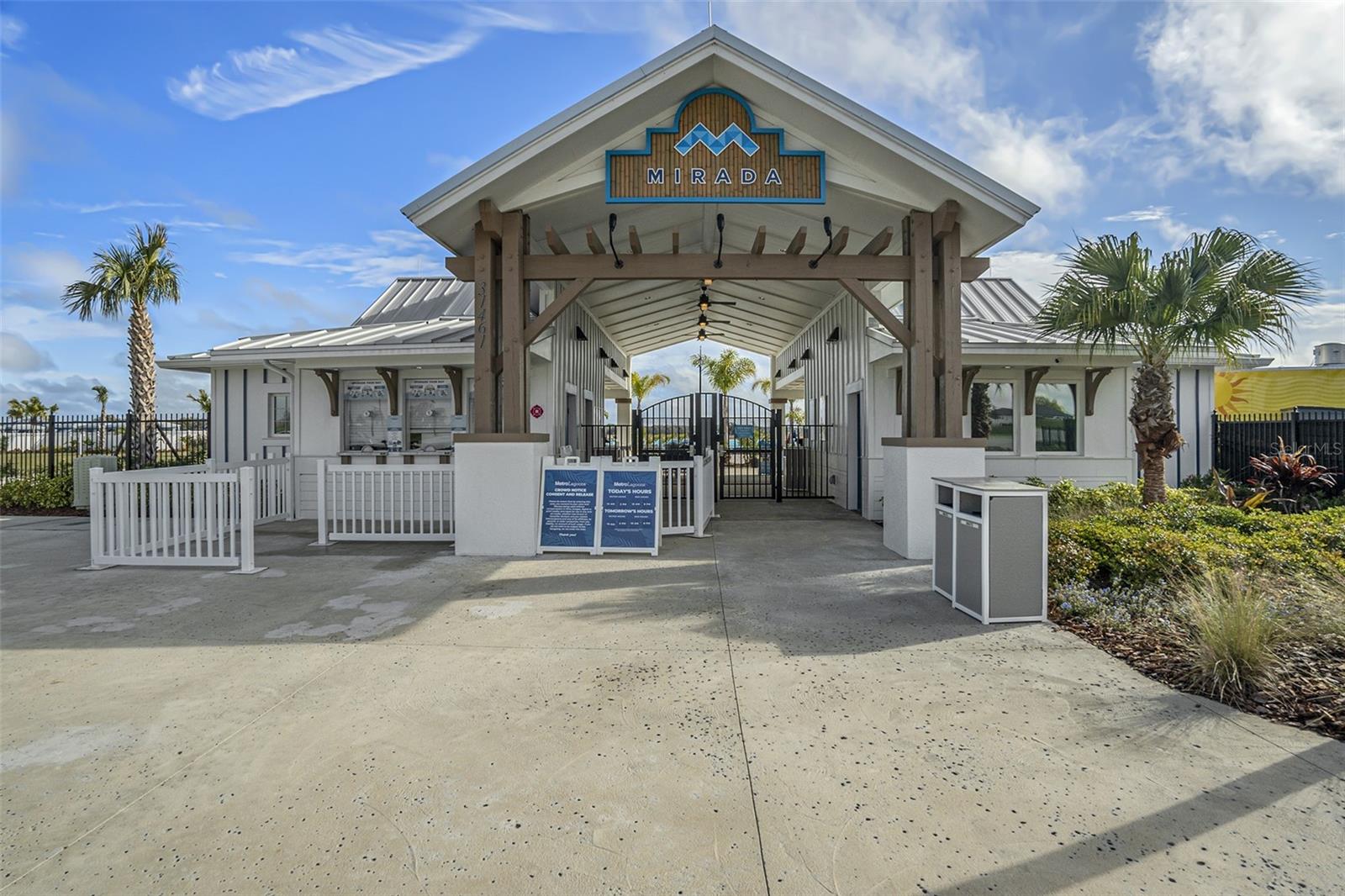Mirada Lagoon entrance