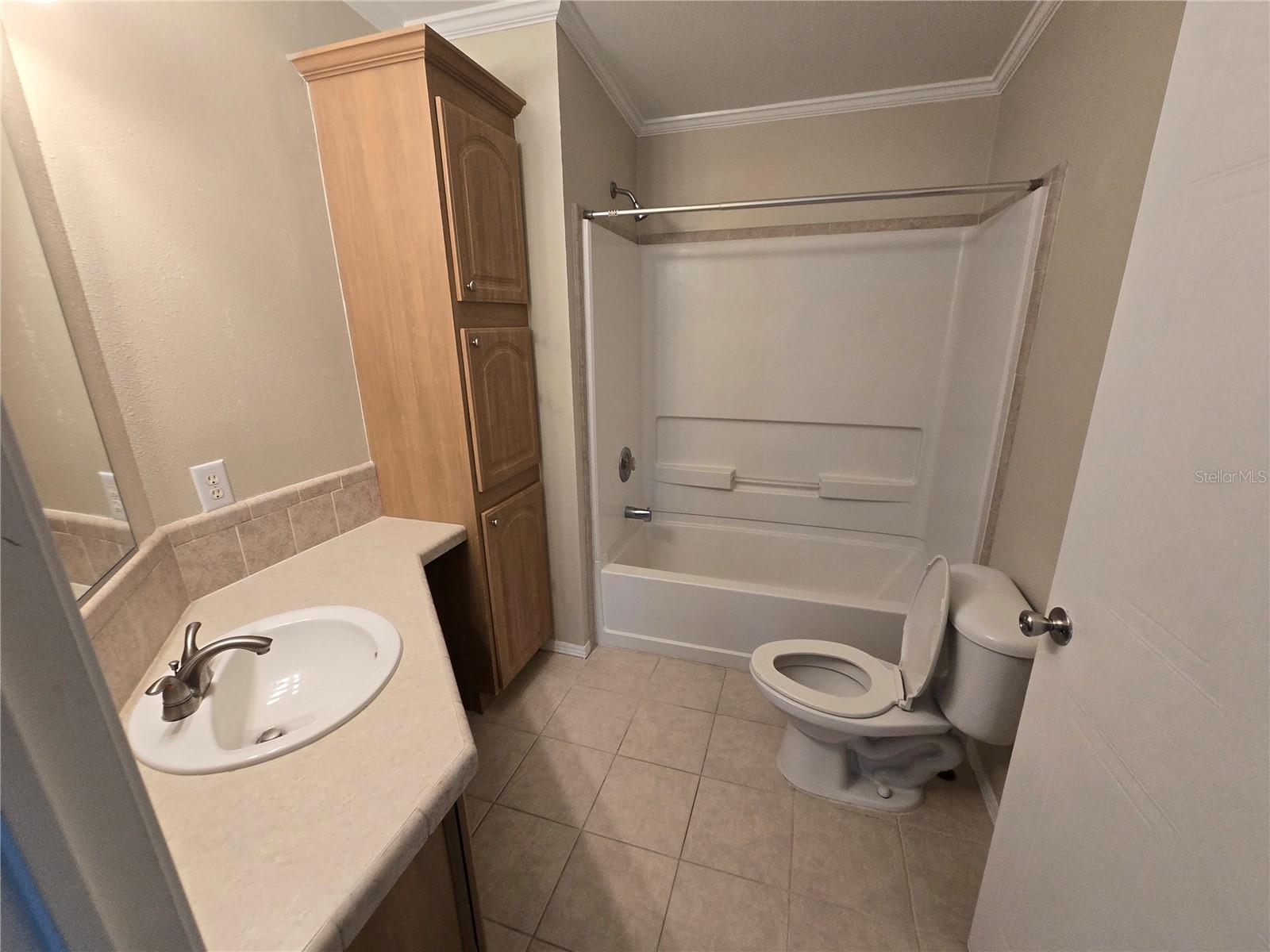 Bathroom 2, in hall between bedroom 2 and 3