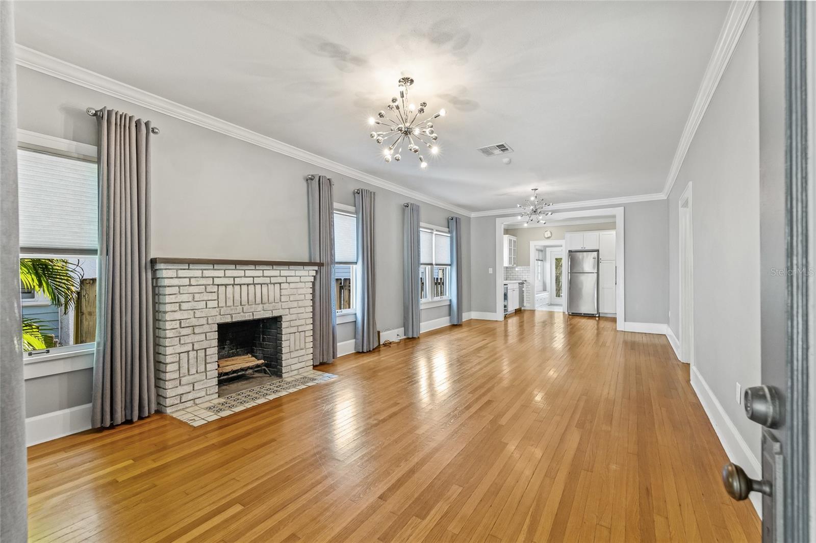 Living Room / Dining Room