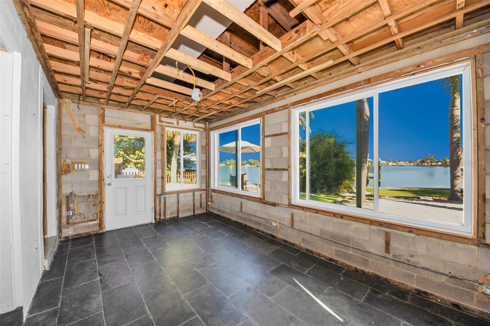 Bonus room with expansive picture windows and gorgeous views.