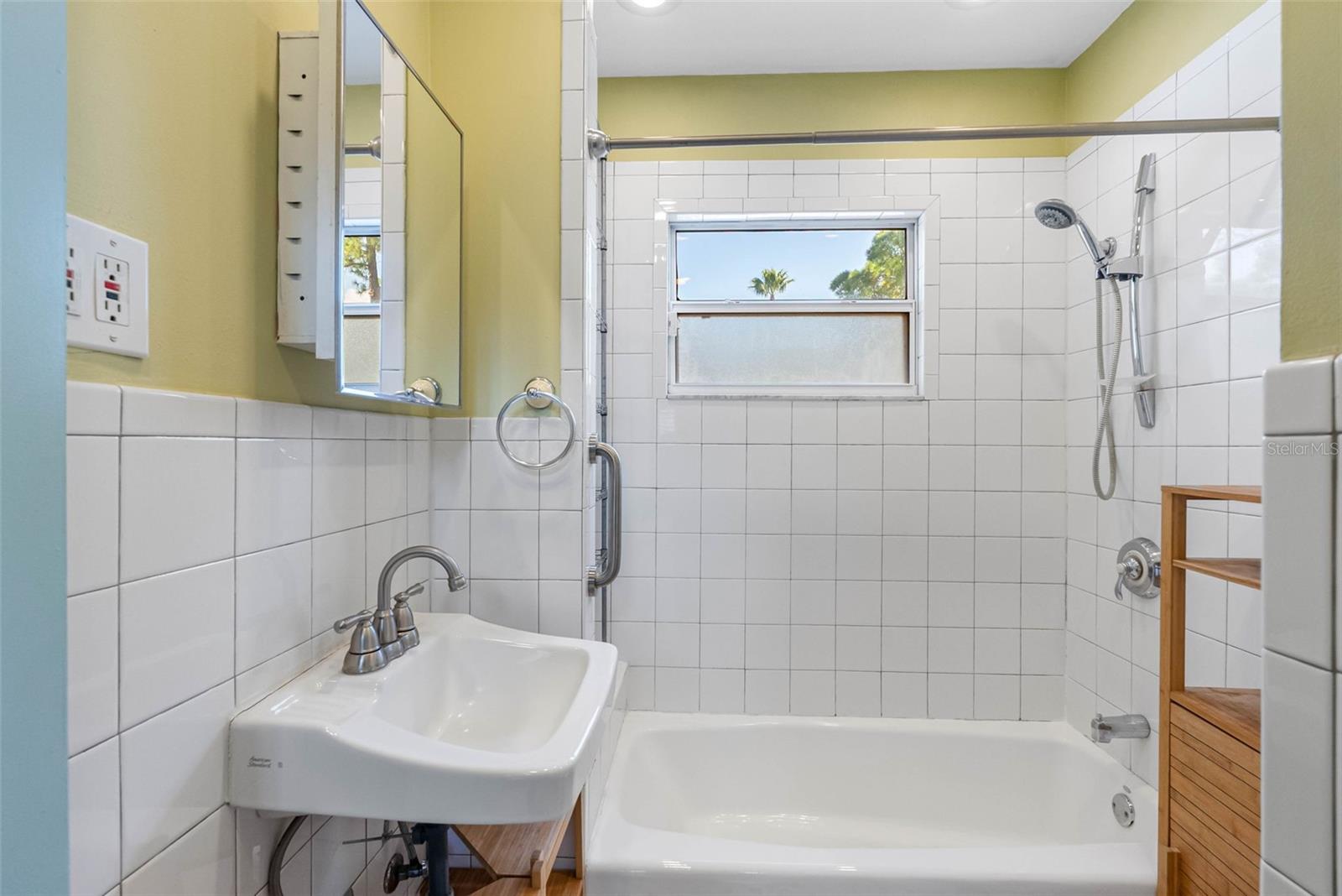 Bath central hall location