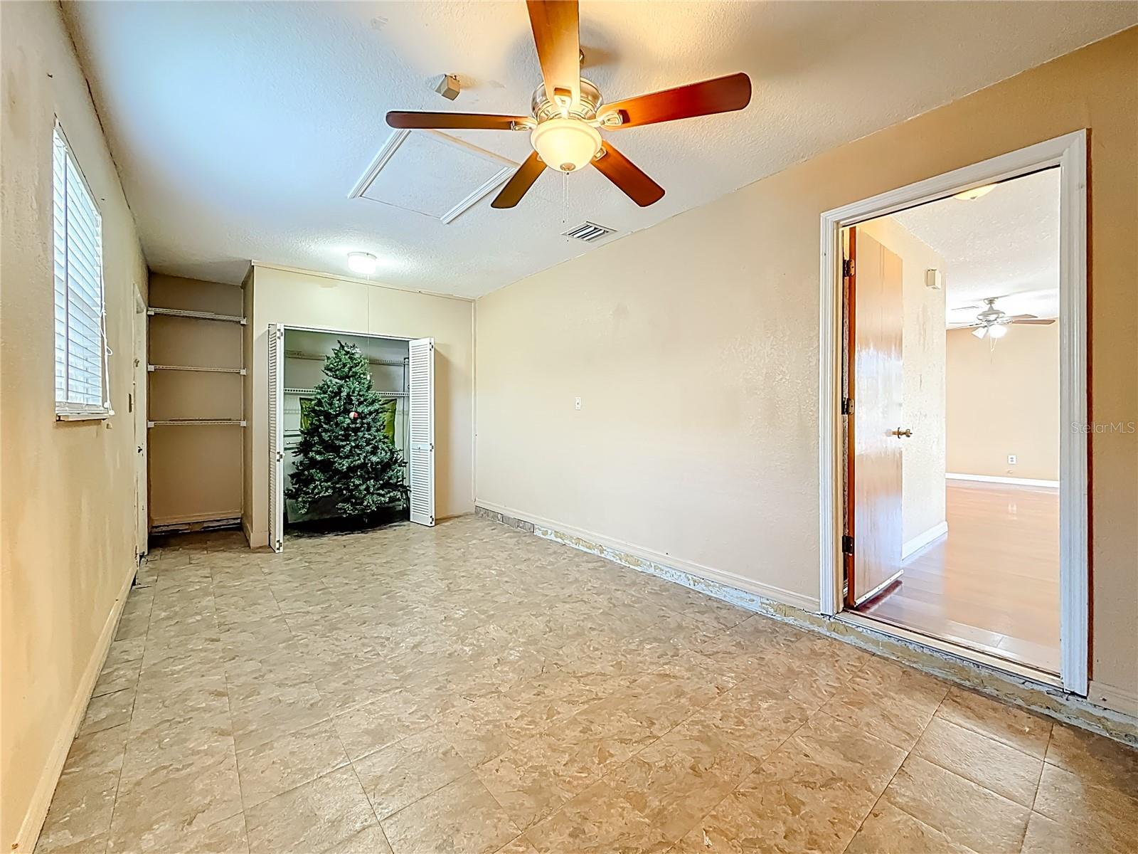 First floor bedroom or family room