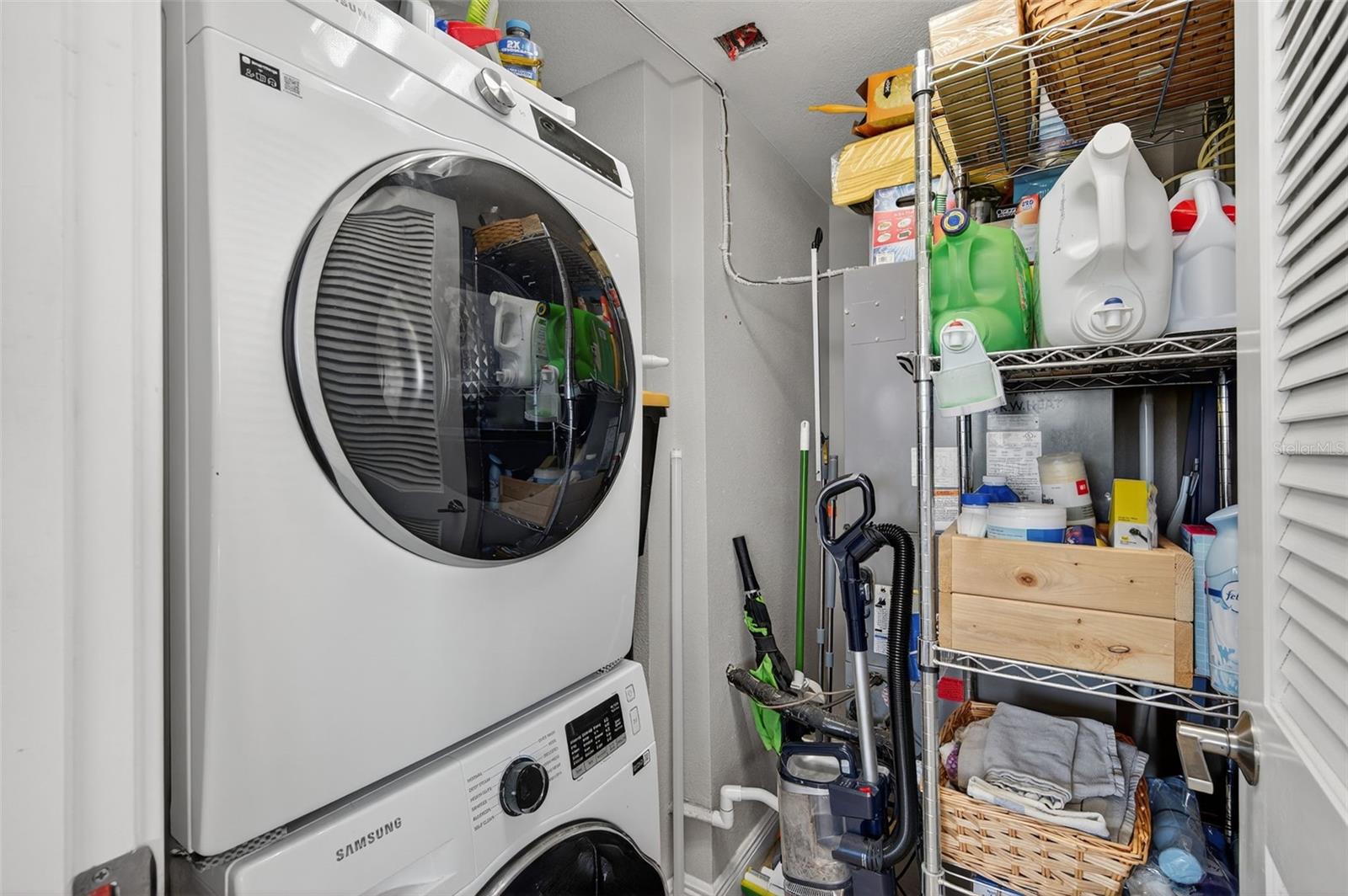 inside Util Rm with Wash/Dryer Included