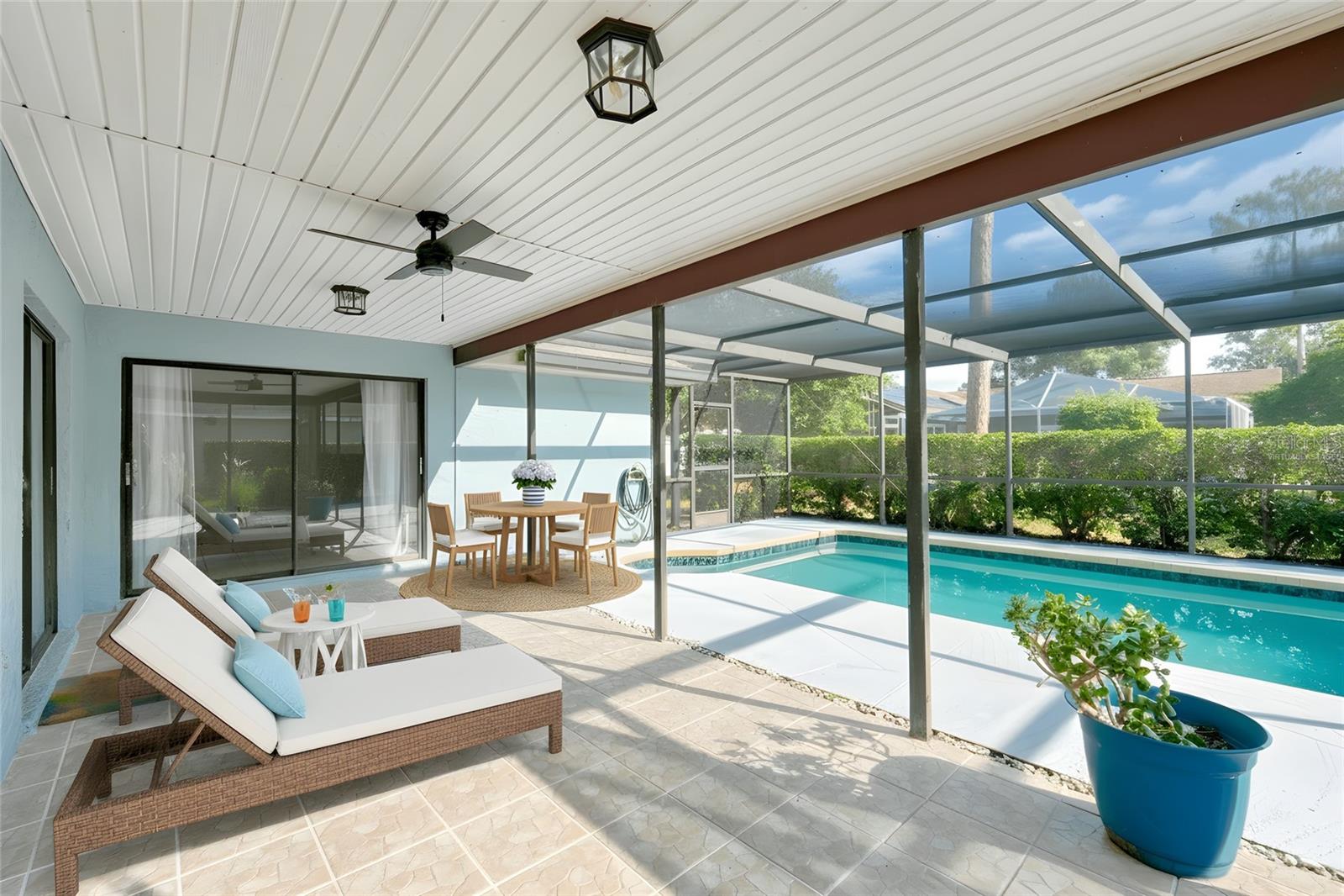 VIRTUALLY STAGED - Large covered Lanai