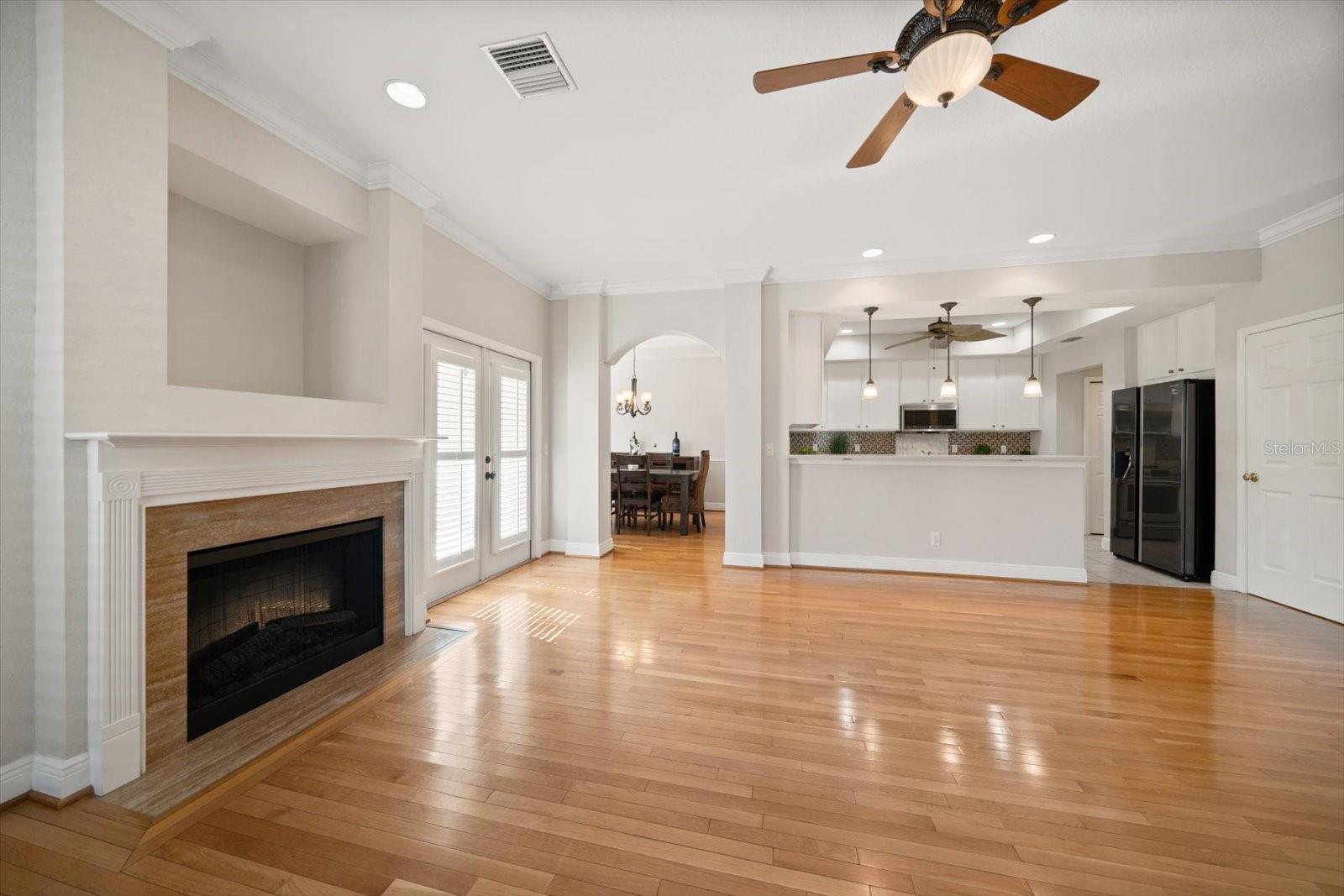 Living room, kitchen & dining room