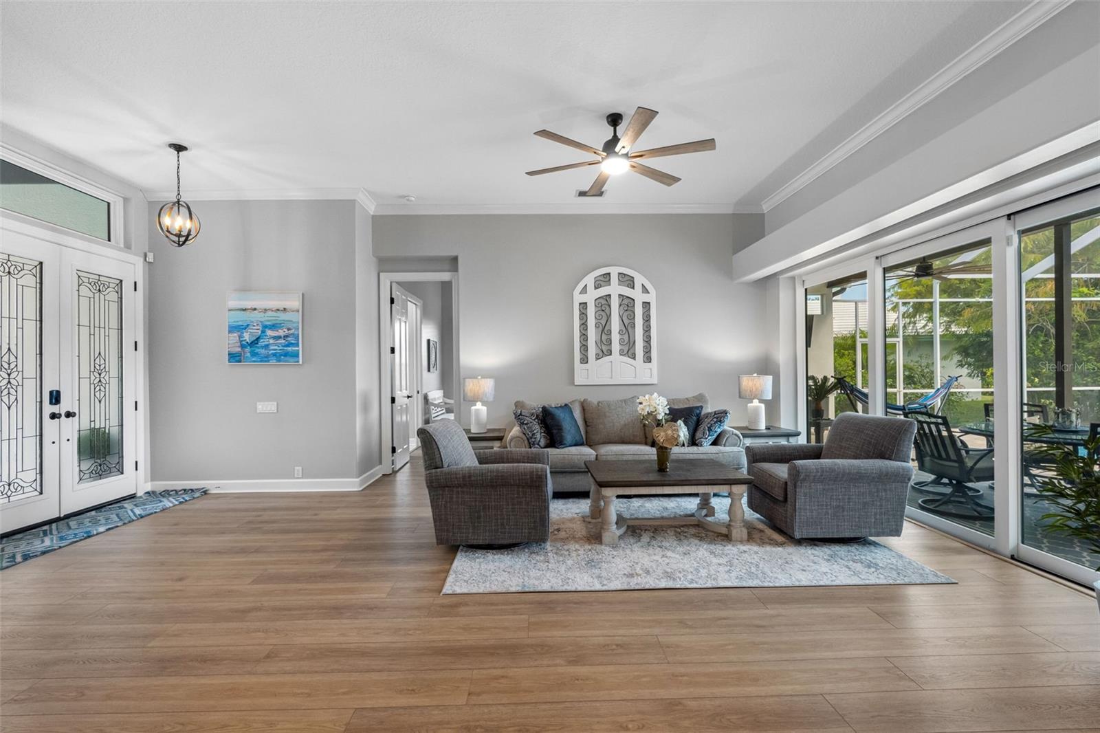 Expansive folding sliders open for seamless indoor-outdoor entertaining!