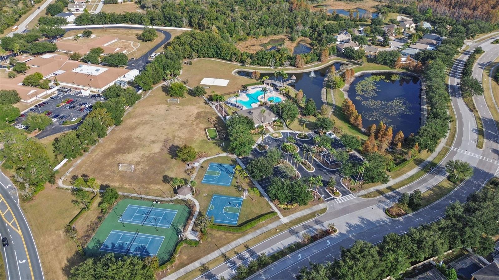 Dupree Lakes amenities.