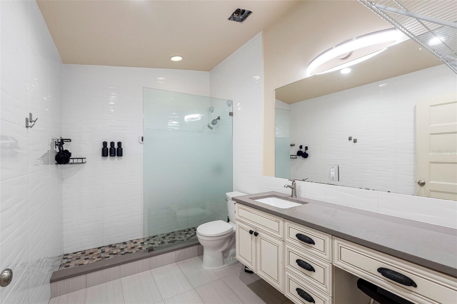 Main home 2nd full bathroom