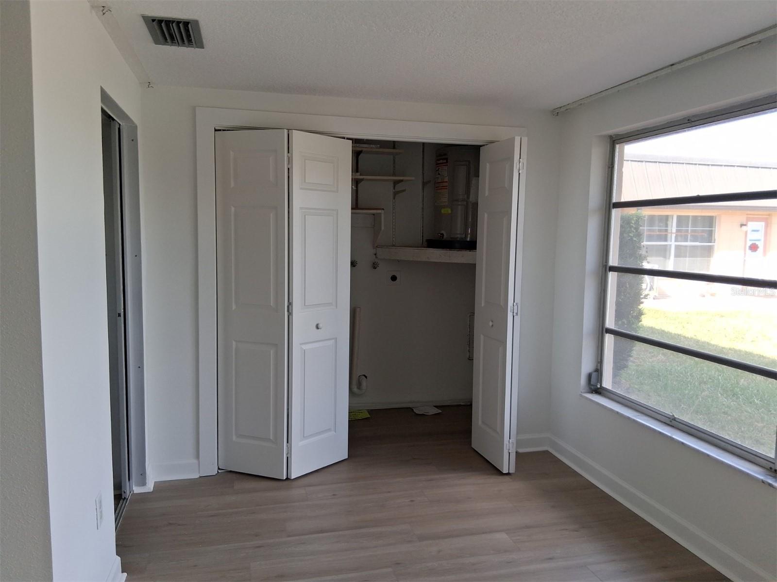 Study/den - reverse view & utility closet