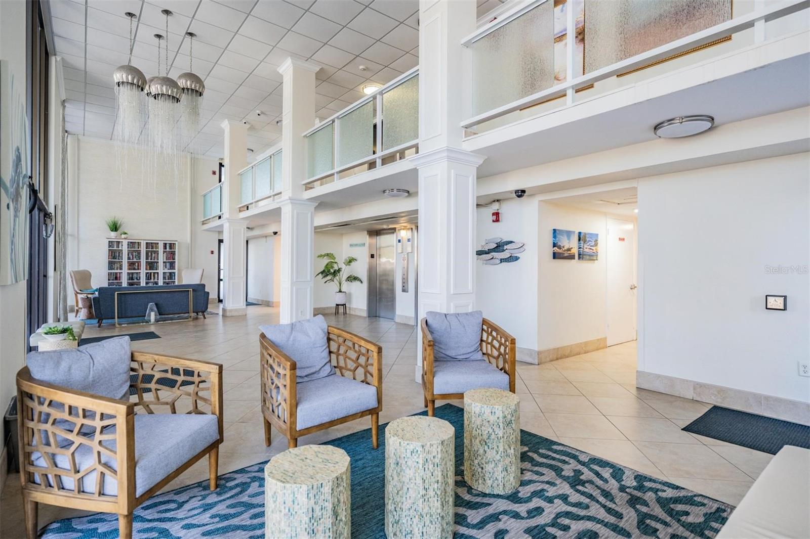 Elgin Building lobby