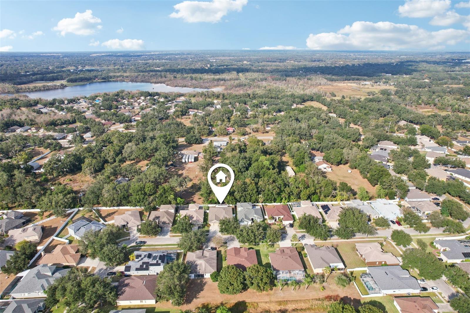 AERIAL VIEW OF SURROUNDING LOCATION