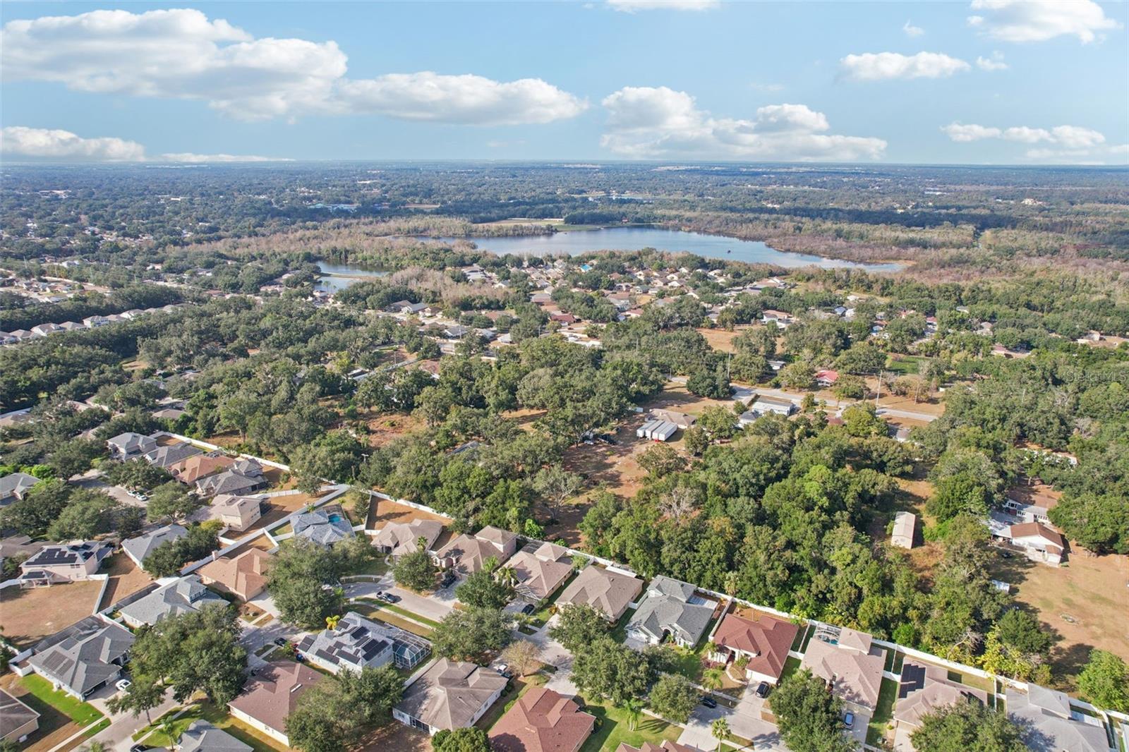 AERIAL VIEW OF SURROUNDING LOCATION