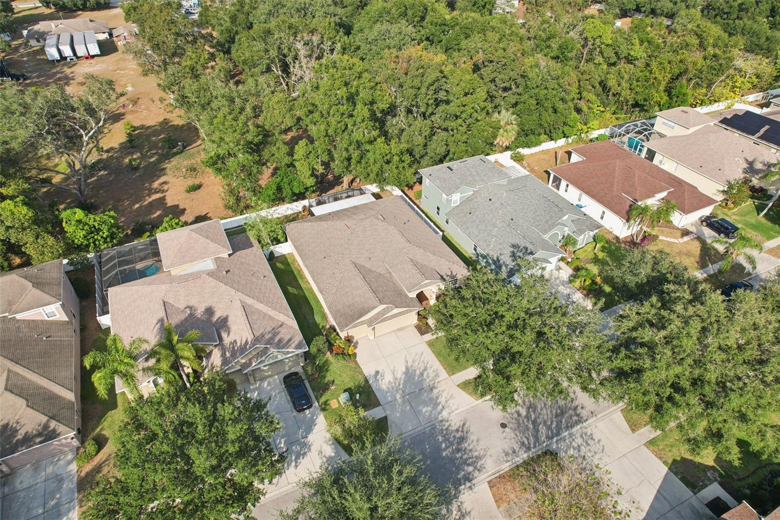 AERIAL VIEW OF SURROUNDING LOCATION